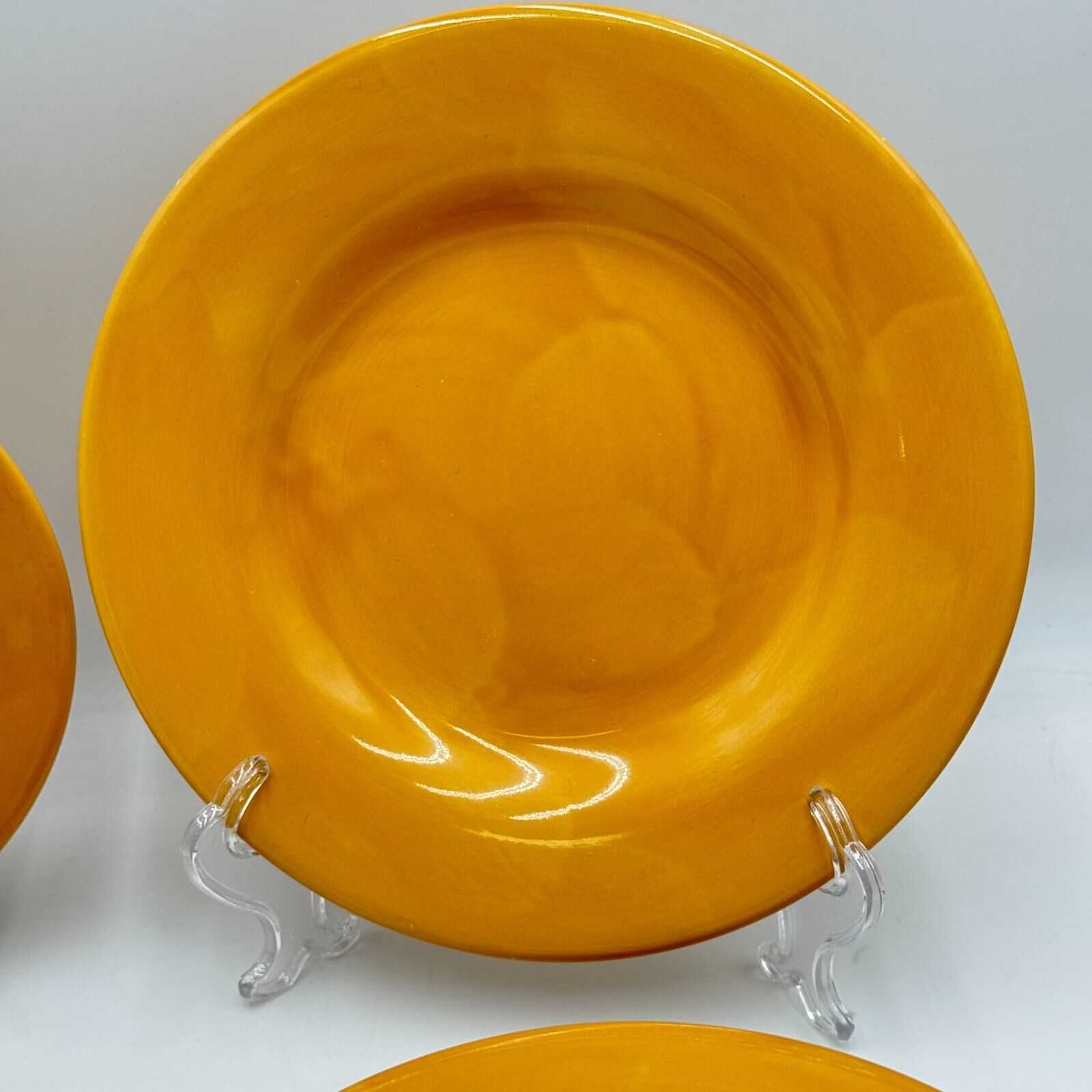 5 pc Set HD Designs Yellow Dinnerware 2 8.5in Salad & 3 11in Dinner Plates