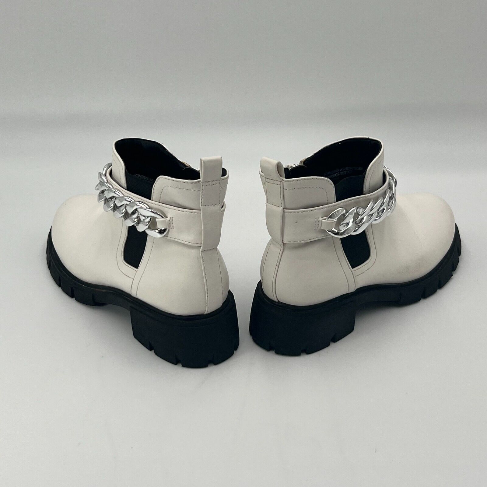 Cushionaire Clover White Black Slip On Chain Strap Comfort Boot Womens Size 5