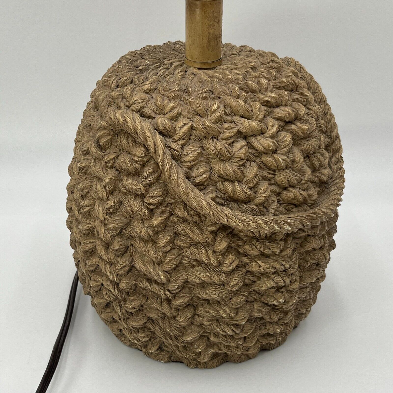 Vintage Carved Wood Rope Knot Design Plug in 19” Table Lamp Tested Work No Shade