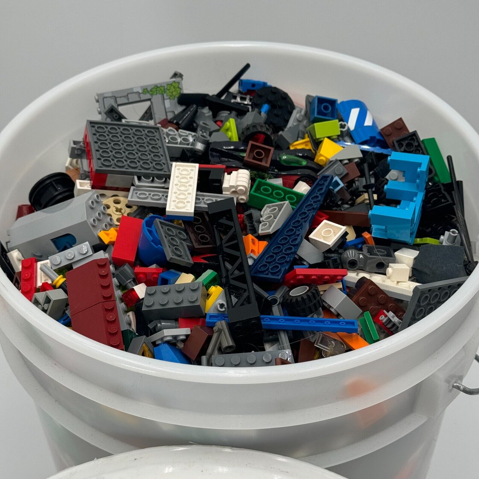 14 Pounds 5gal Bulk Legos Building Bricks Assorted Parts Colors Figures Vehicles