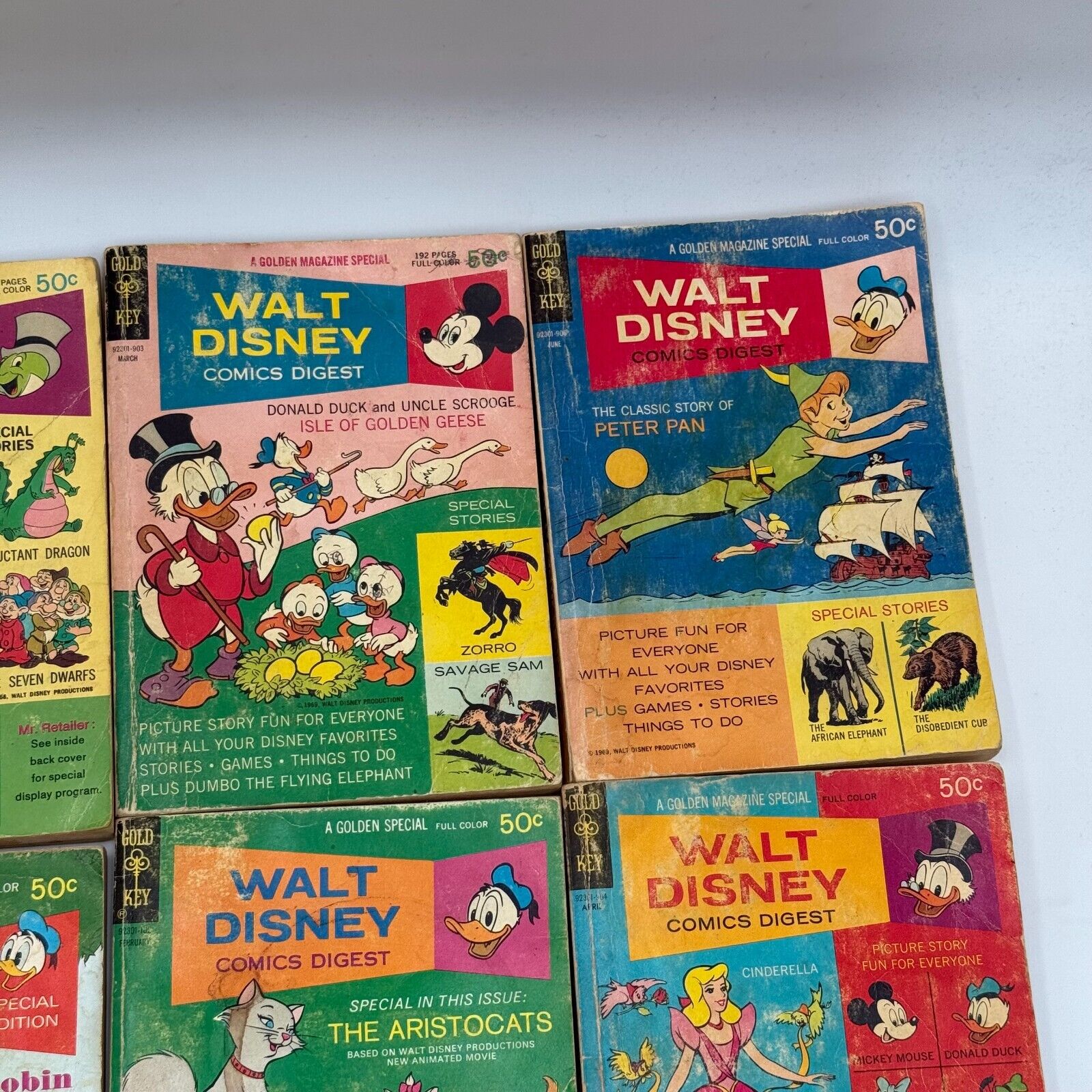 Lot of 34 Vintage Walt Disney Comics Digest Books Collection - US CLASSIC COMICS