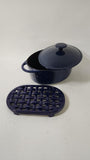 New Country Cottage Blue Oval 2 3/4 Quart Dutch Oven w/ Serving Lattice Tray