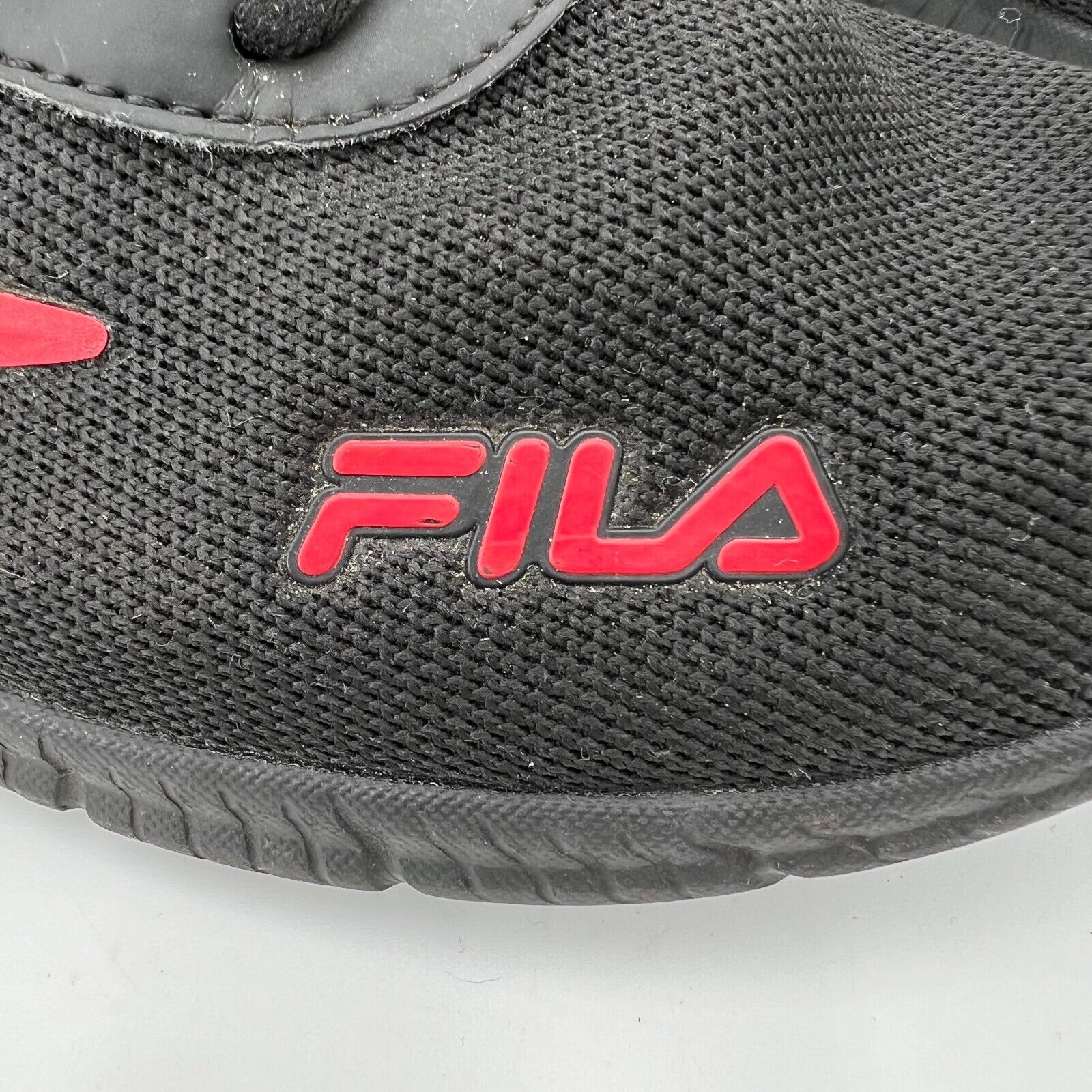 Fila Rare Red Black Oxidation Sneakers Athletic Laced Running Shoe Mens Size 9