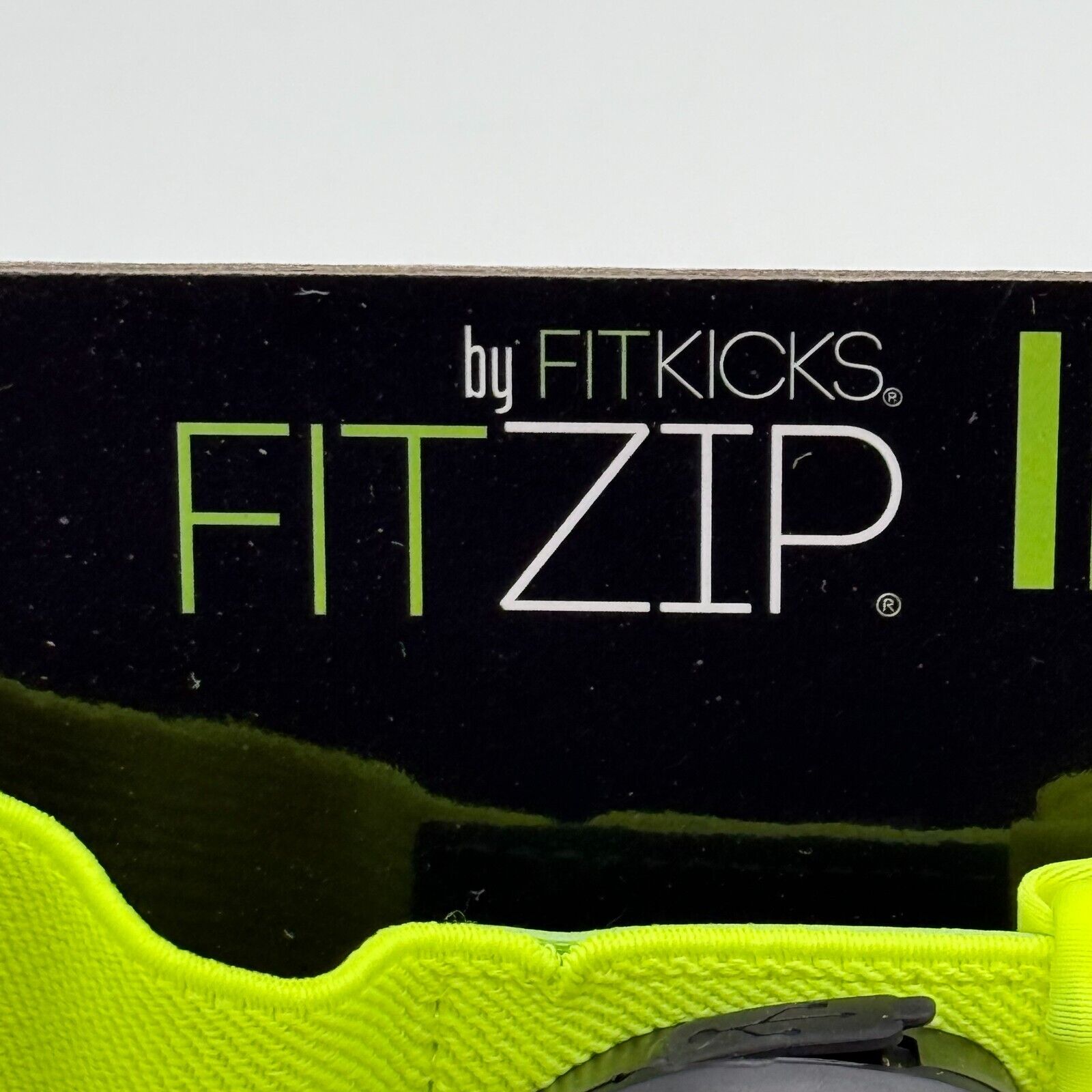 FitZip FitKicks Illuminating Waist Pack 3 LED Flash Modes Bike Run Walk Neon