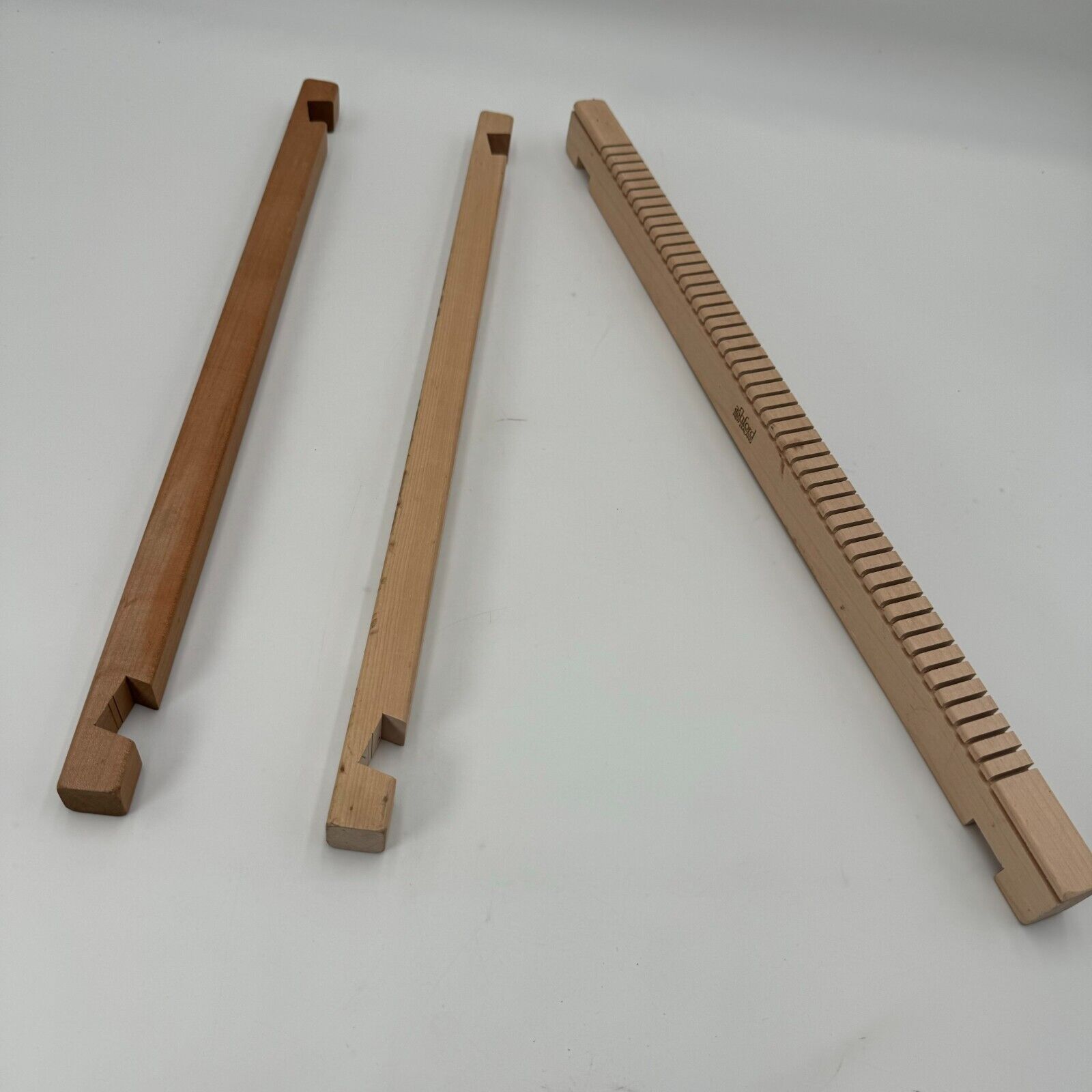 Ashford New Zealand Solid Wood Knitting & Weaving Loom - EASY TO USE & DURABLE