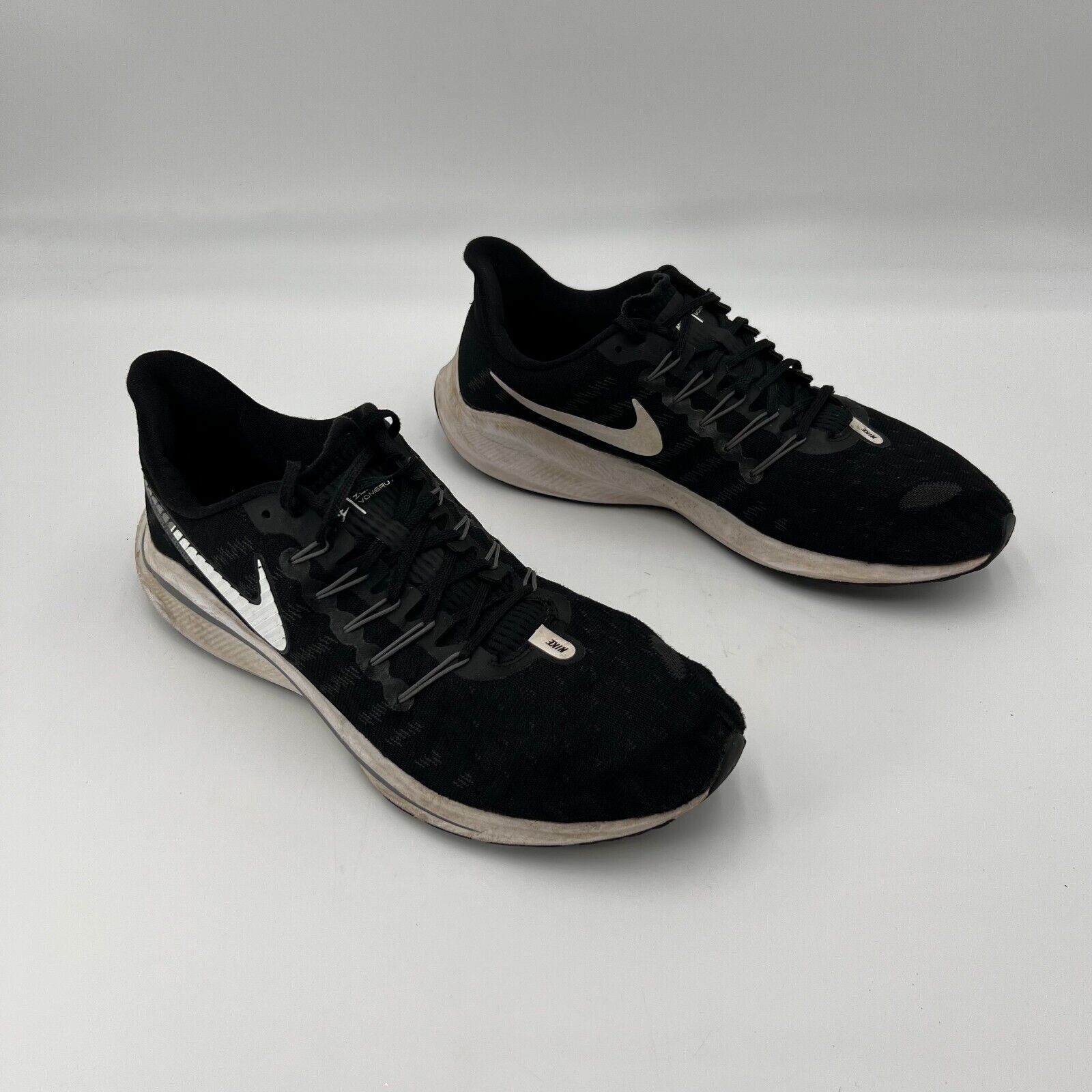 Nike Air Zoom Vomero Black White Swoosh Running Shoes Sneakers Womens Size 12