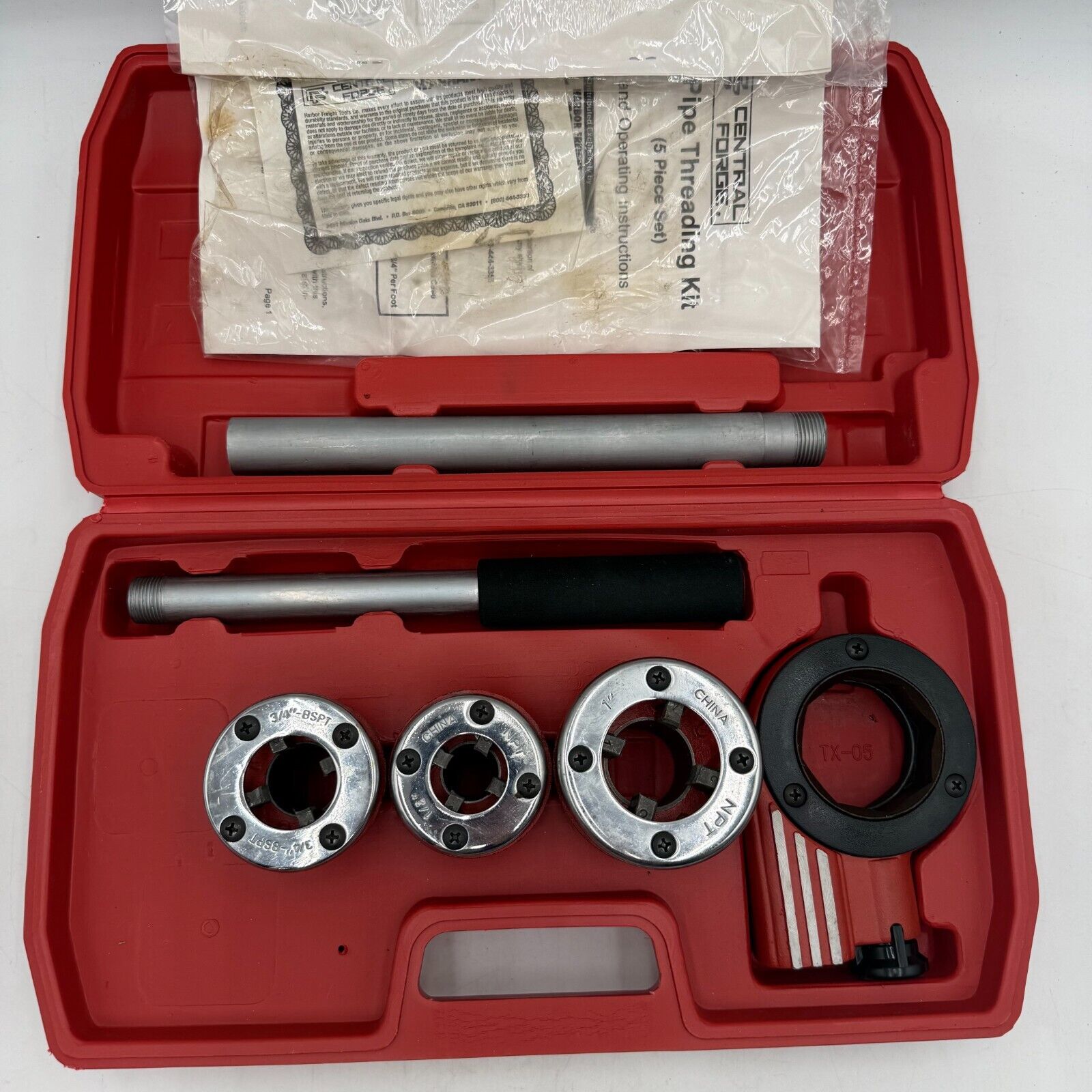 Central Forge Pipe Threading Kit 5 Piece Set 30027 With Plastic Case