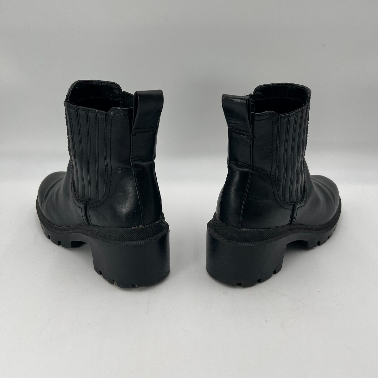 Universal Thread Black Leather Memory Foam Boots Raised Heel Womens Size 9.5