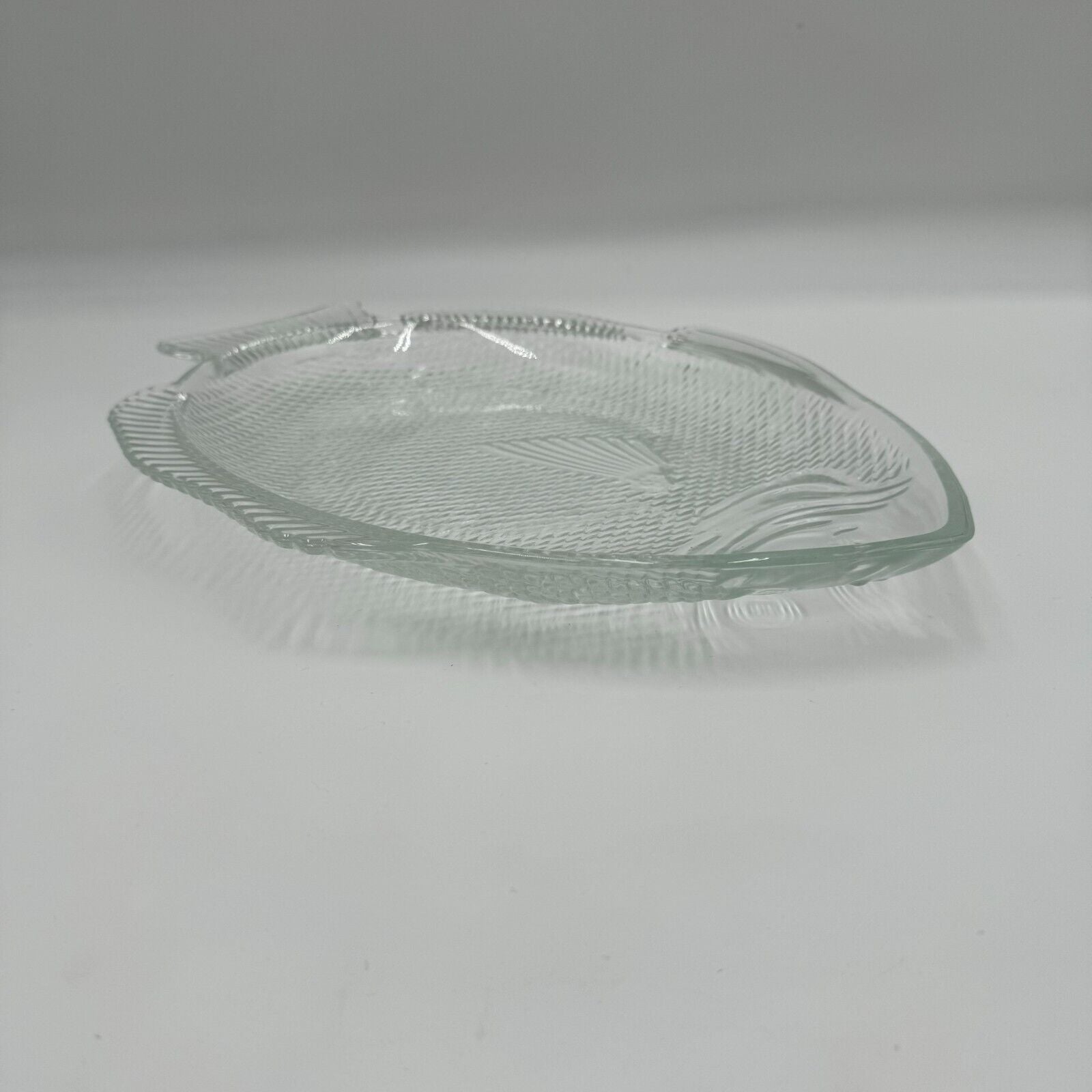 Vintage Decorative Clear Glass Ovenproof Fish-Shaped 11" x 8" Plate Stackable