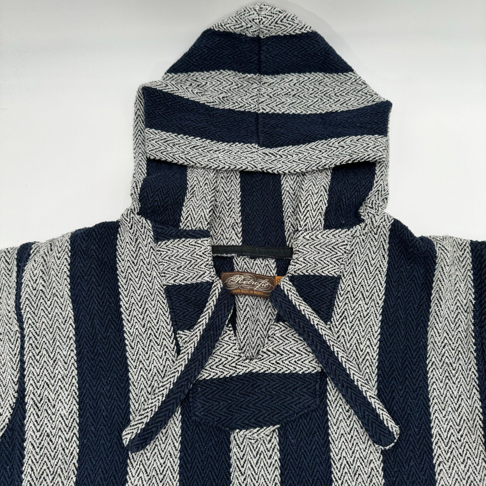 Retro Fit Handmade Mexico Woven Baja Hooded Poncho Pullover Pocket Mens Size L