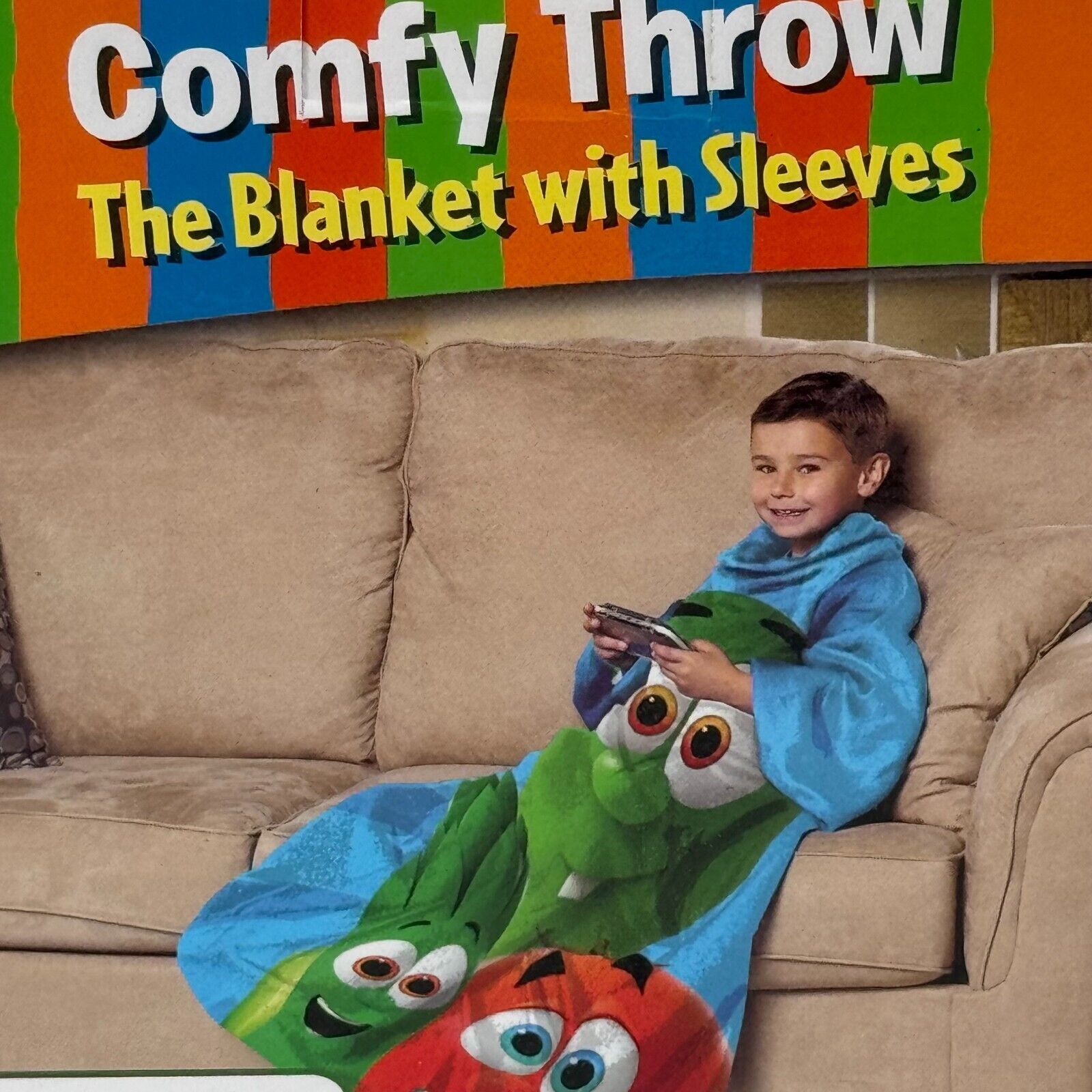 Veggie Tales Comfy Throw 48x48 Soft Fleece Snuggie Style Wearable Blanket NIB