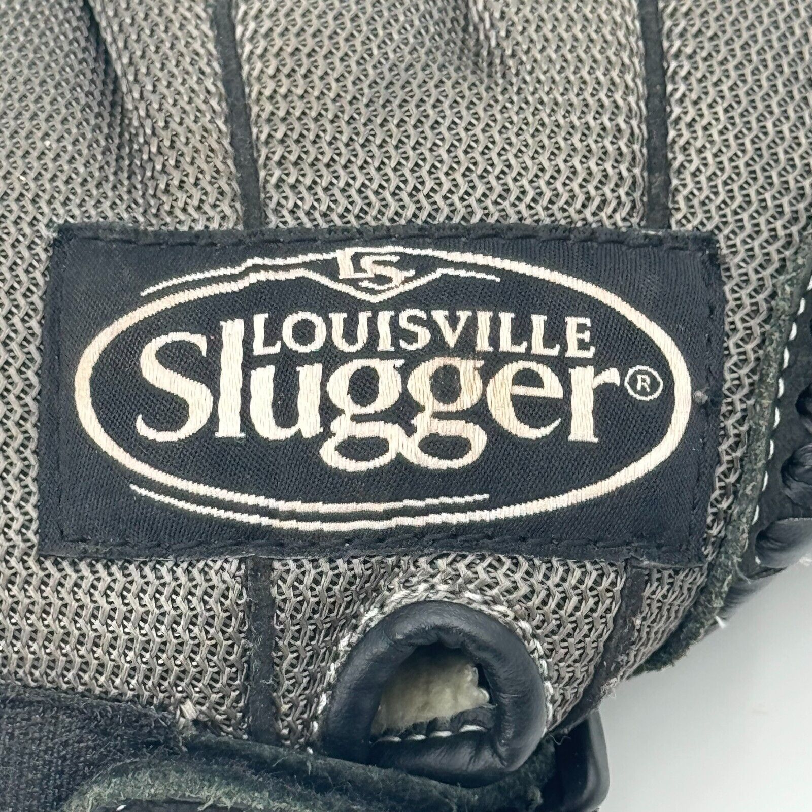 Louisville Slugger Genesis 1884 GNGM55 13.5” Baseball Softball Glove RIGHT