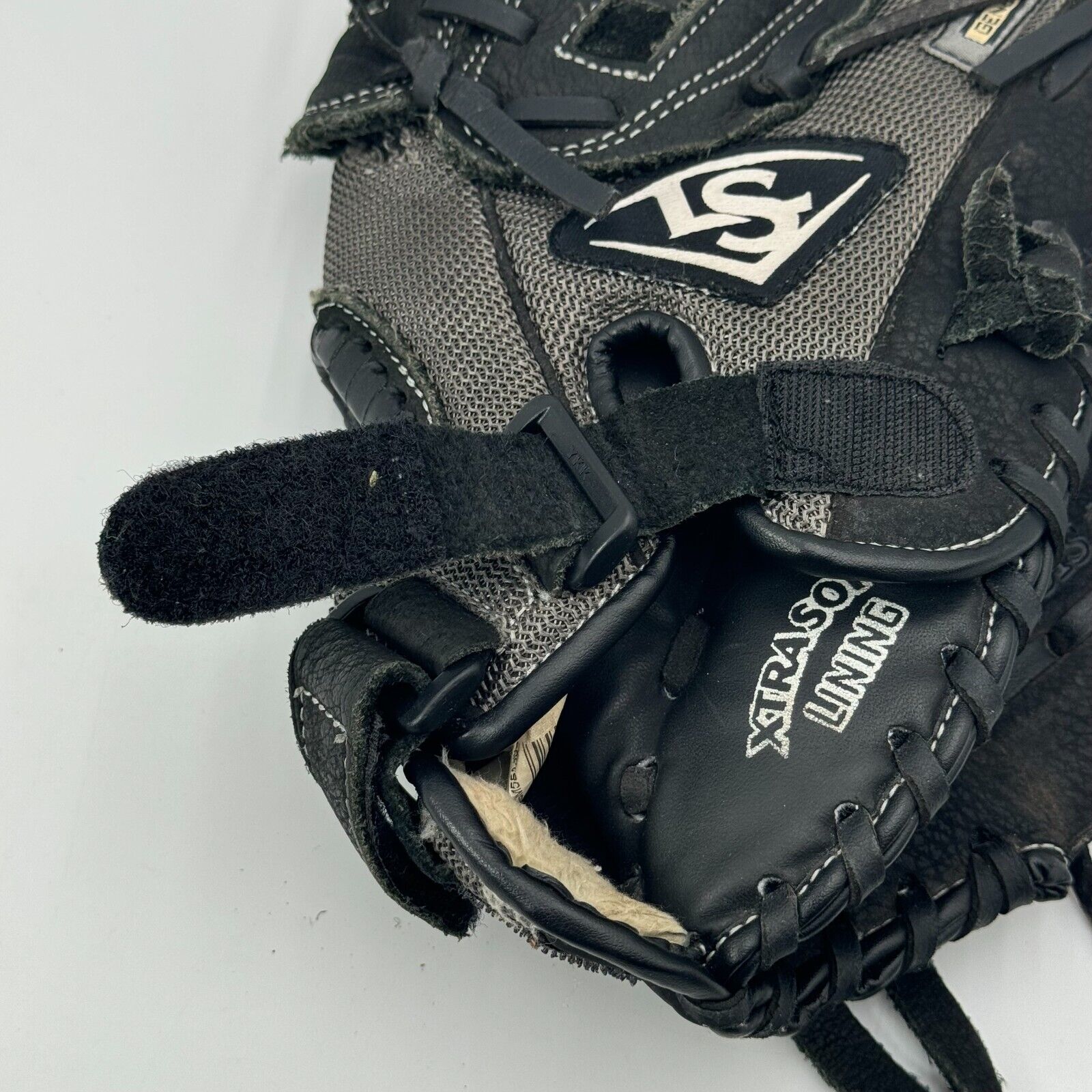 Louisville Slugger Genesis 1884 GNGM55 13.5” Baseball Softball Glove RIGHT