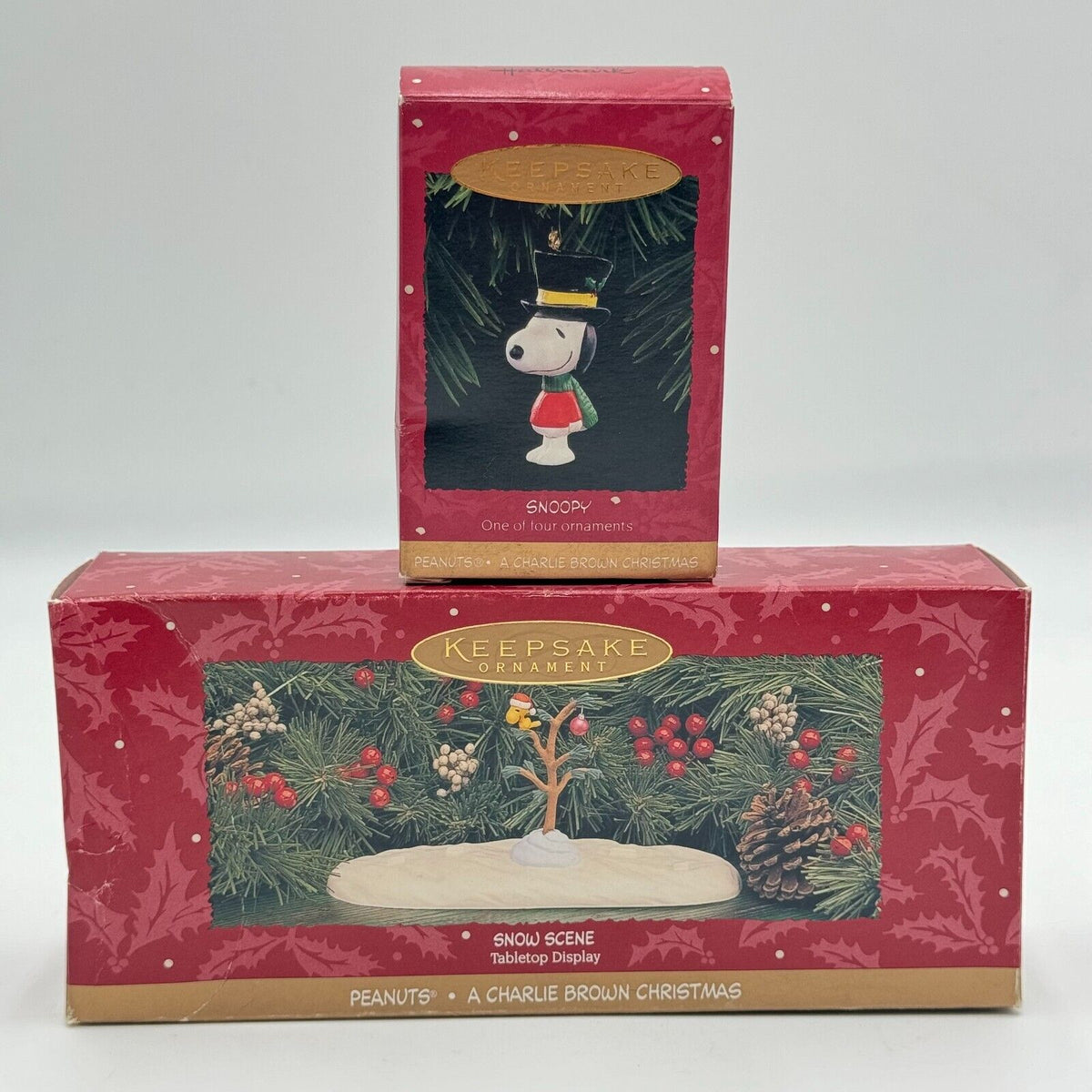 Vintage Hallmark Snoopy & Snow Scene Tabletop Display Ornament Christmas Decor