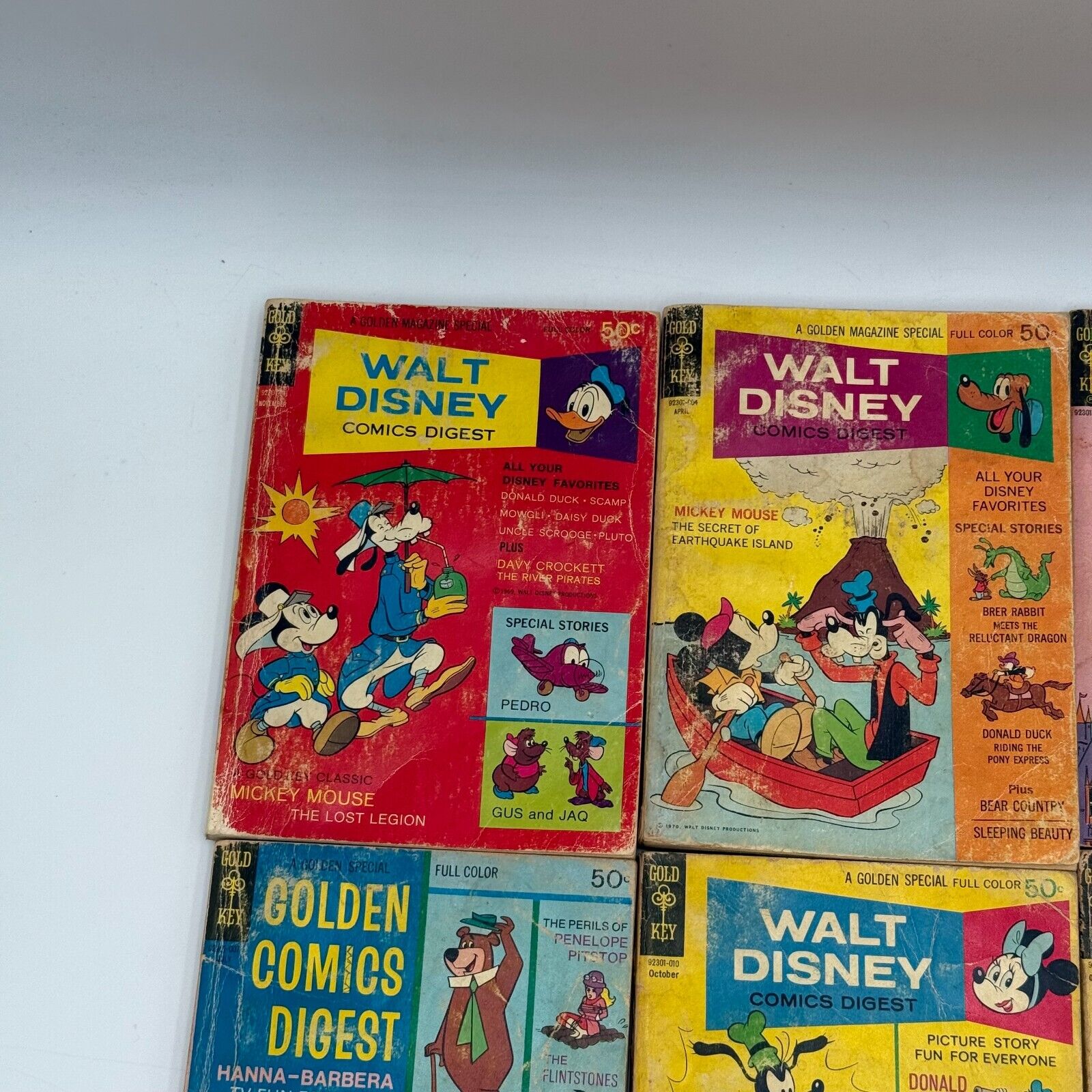 Lot of 34 Vintage Walt Disney Comics Digest Books Collection - US CLASSIC COMICS