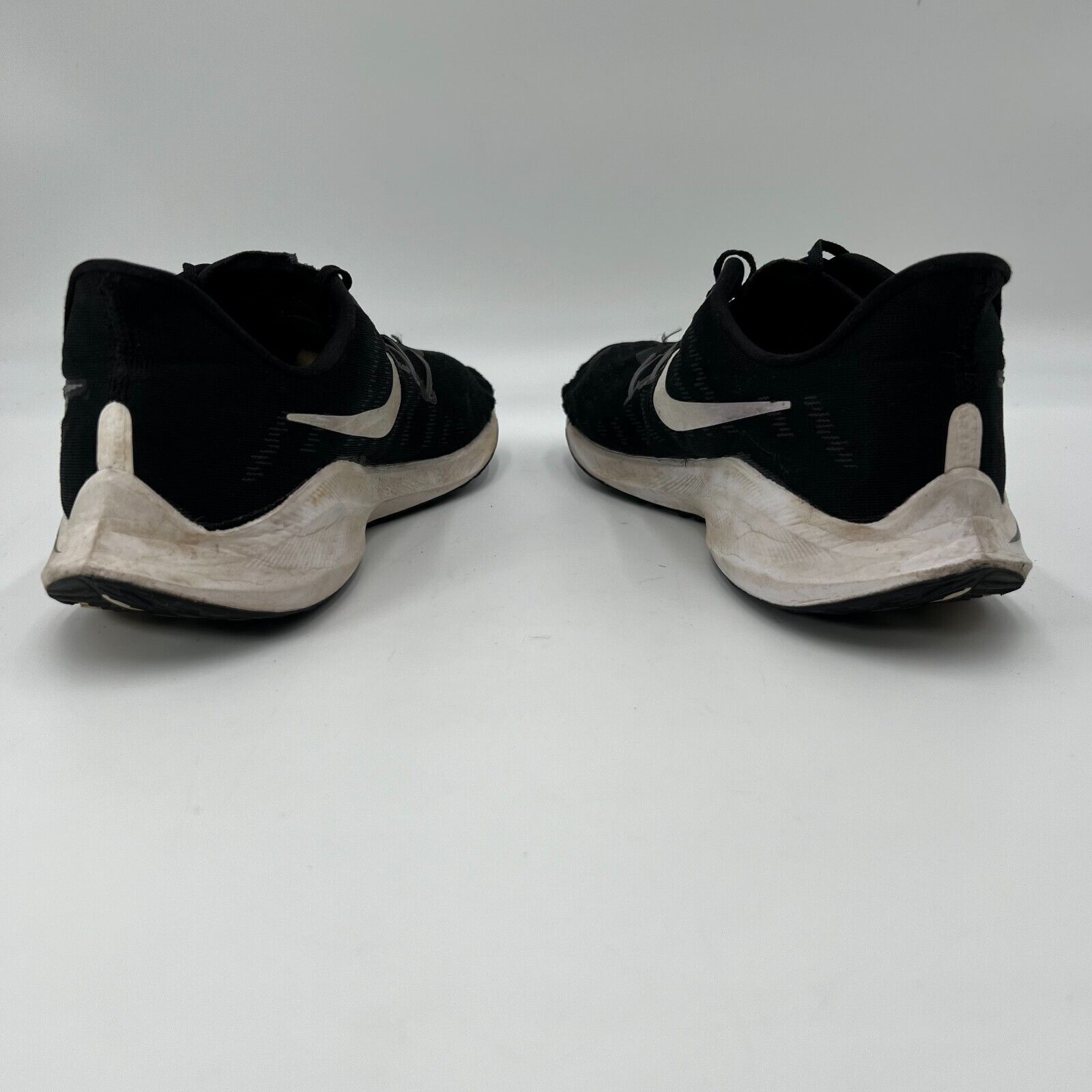 Nike Air Zoom Vomero Swoosh  Womens Athletic Shoes Black White Active Size 12