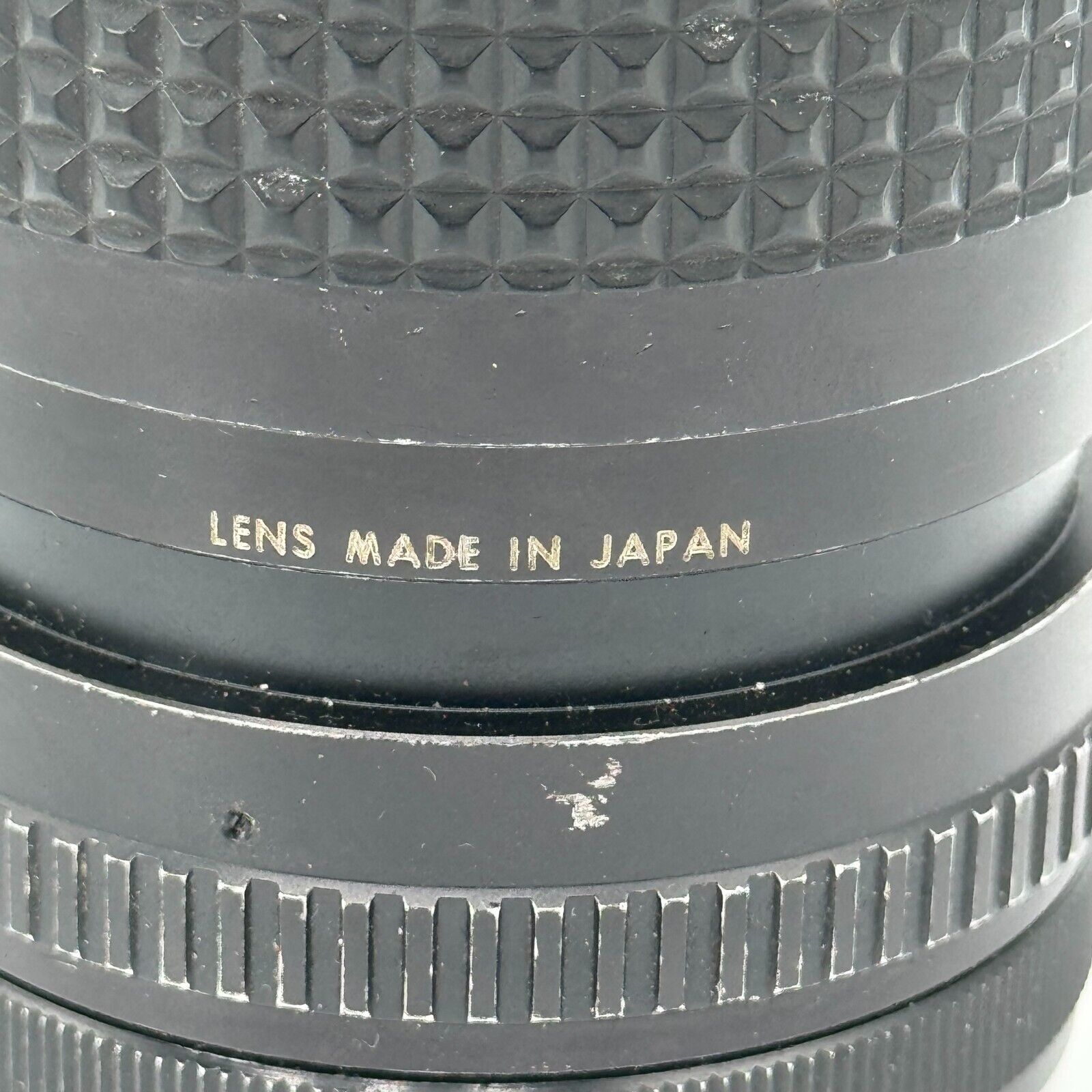 Makinon MC Auto Zoom 1 : 3.5-4.5 f=35-105mm Lens Made in Japan