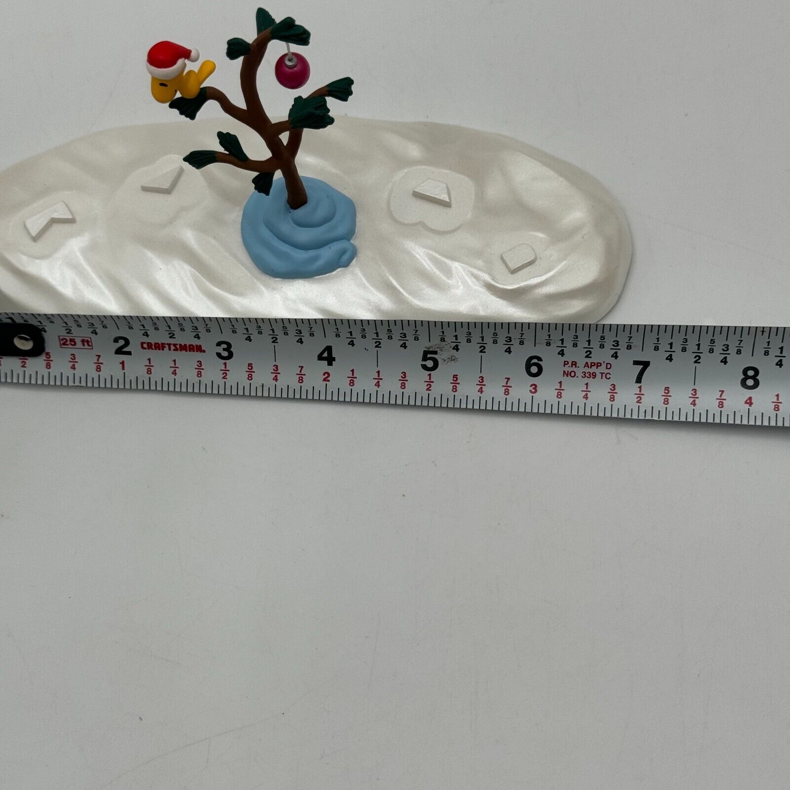 Vintage Hallmark Snoopy & Snow Scene Tabletop Display Ornament Christmas Decor