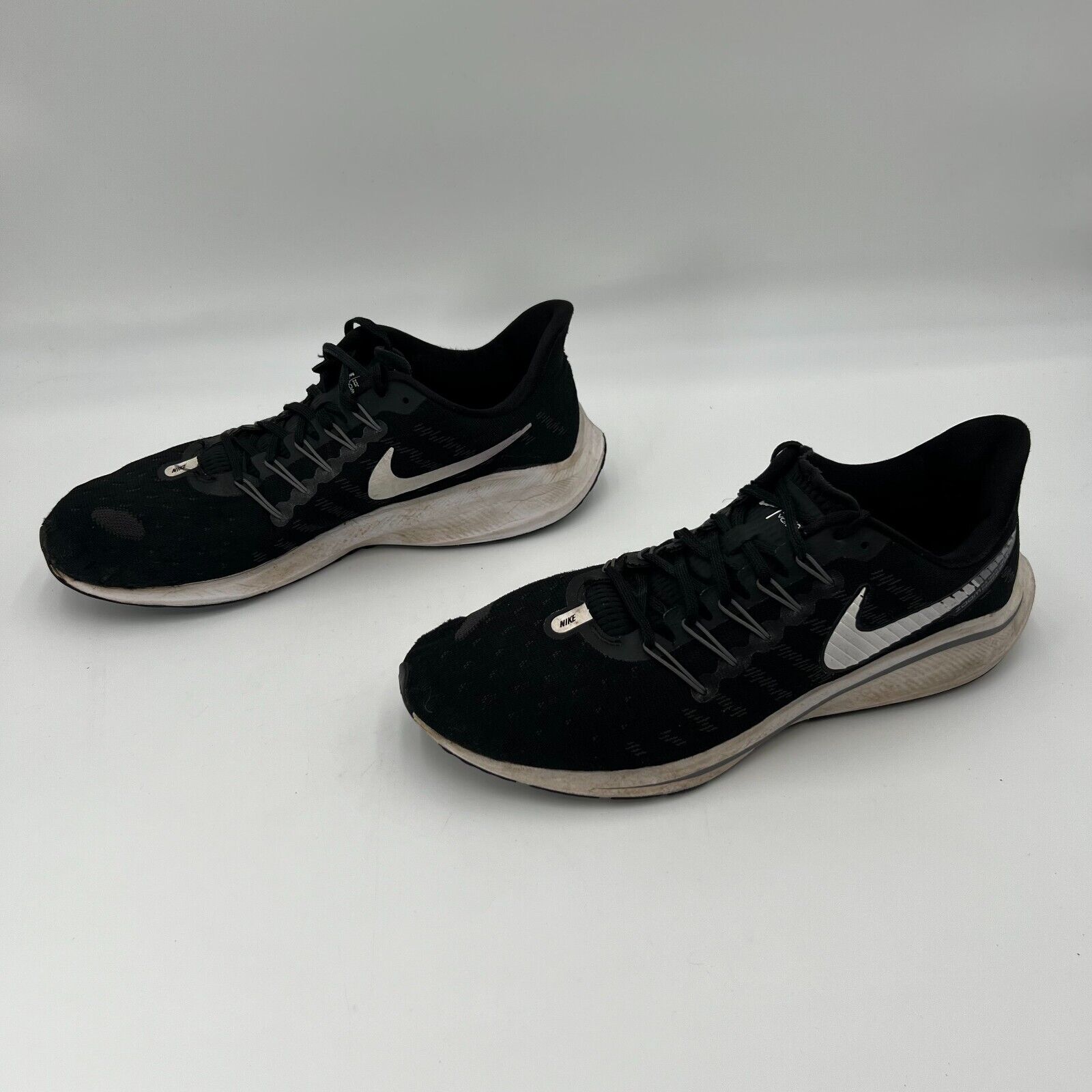 Nike Air Zoom Vomero Swoosh  Womens Athletic Shoes Black White Active Size 12