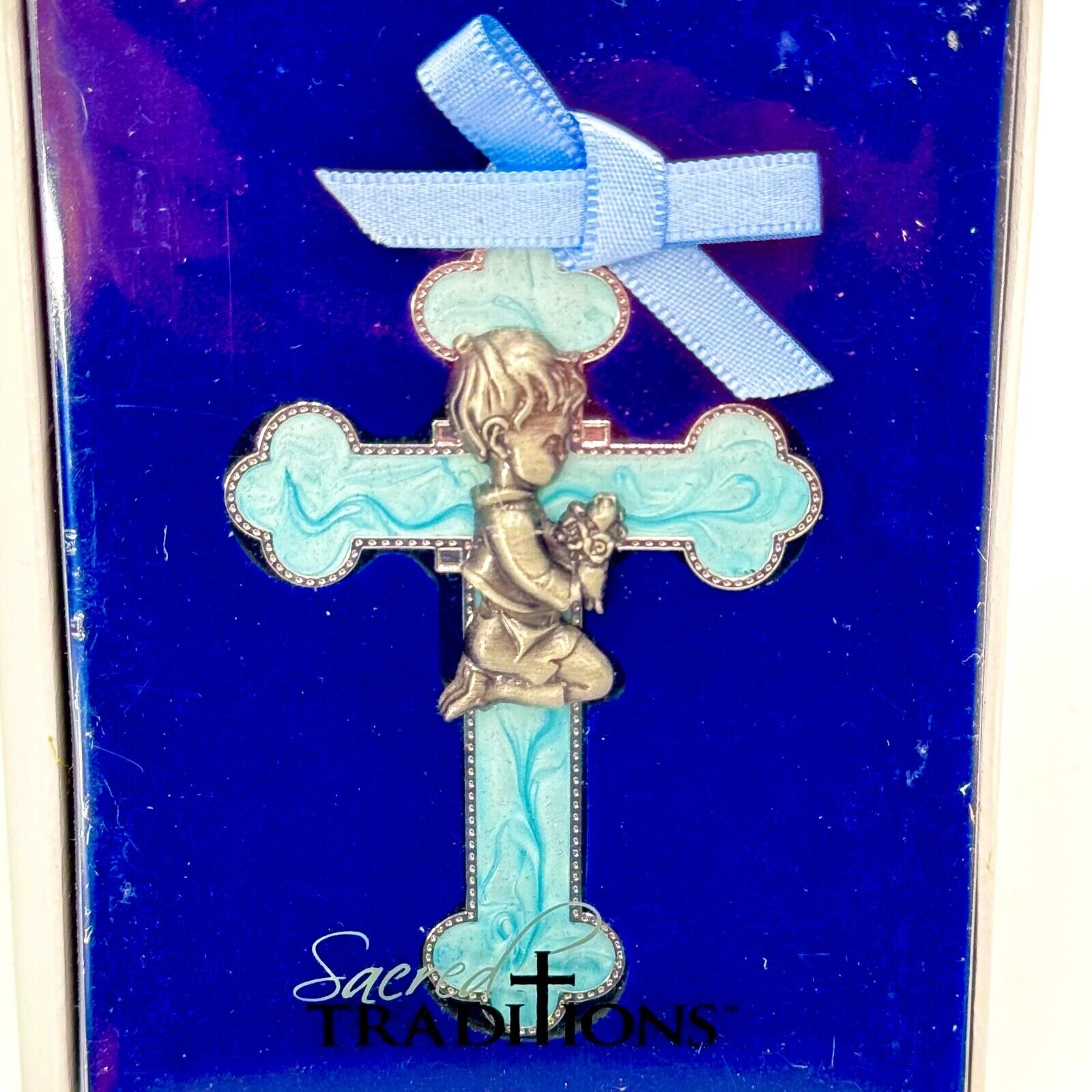 Sacred Traditions Blue Bow Pearlized Enamel Cross Child Praying Pewter Silver 3"