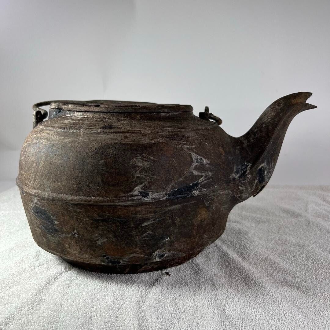 Antique 1800s Cast Iron Kettle