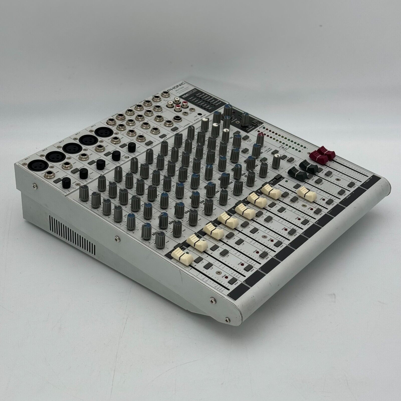 PHONIC MU1722X 17- INPUT 2-BUS MIC/LINE MIXER WITH 16 DIGITAL EFFECTS Grey 12x14