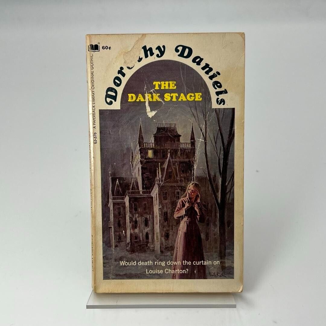 The Dark Stage by Dorothy Daniels Vintage Gothic Novel 1970 PAPERBACK