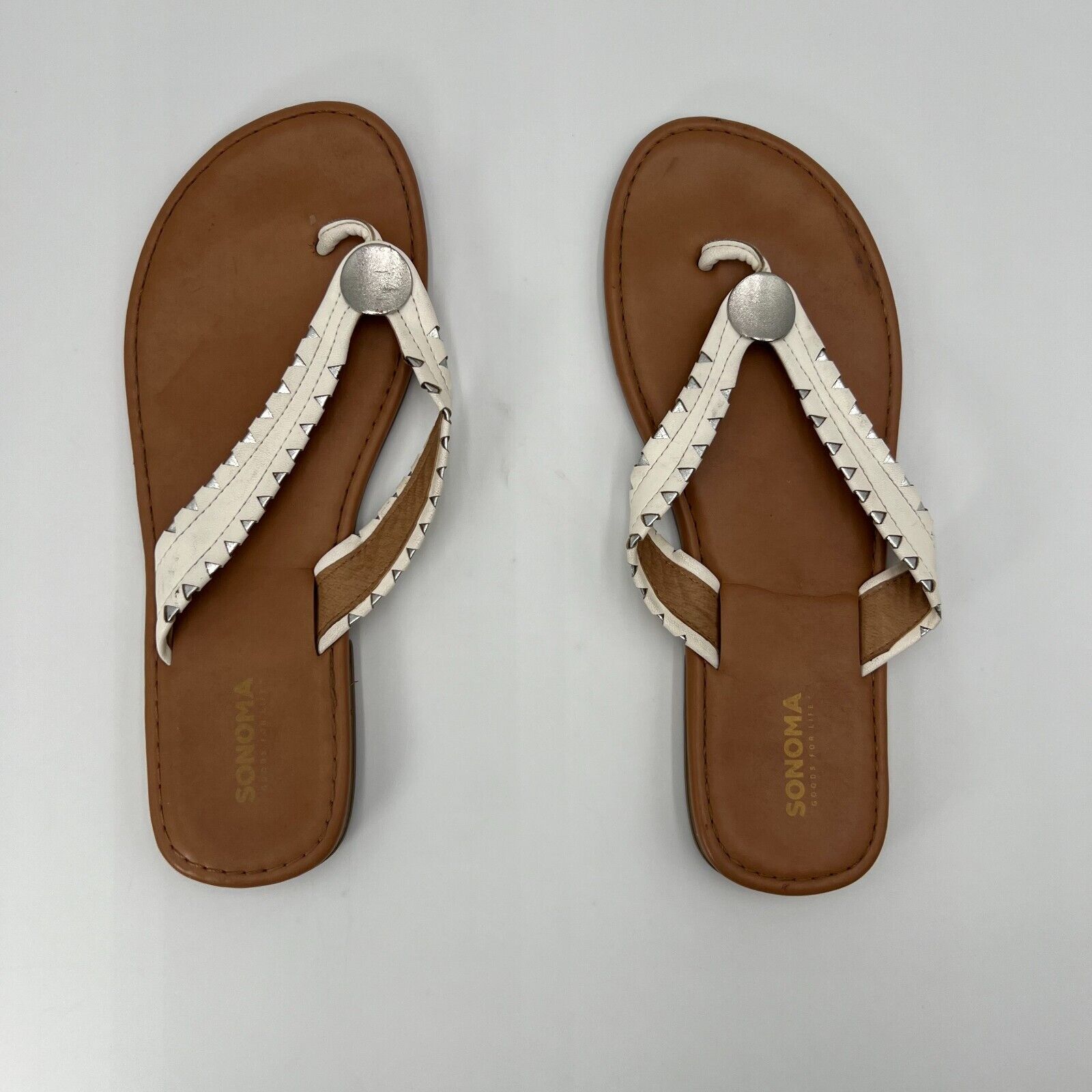 Sonoma Goods For Life Sandal Thongs White Silver Tan Flats Womens Size 8