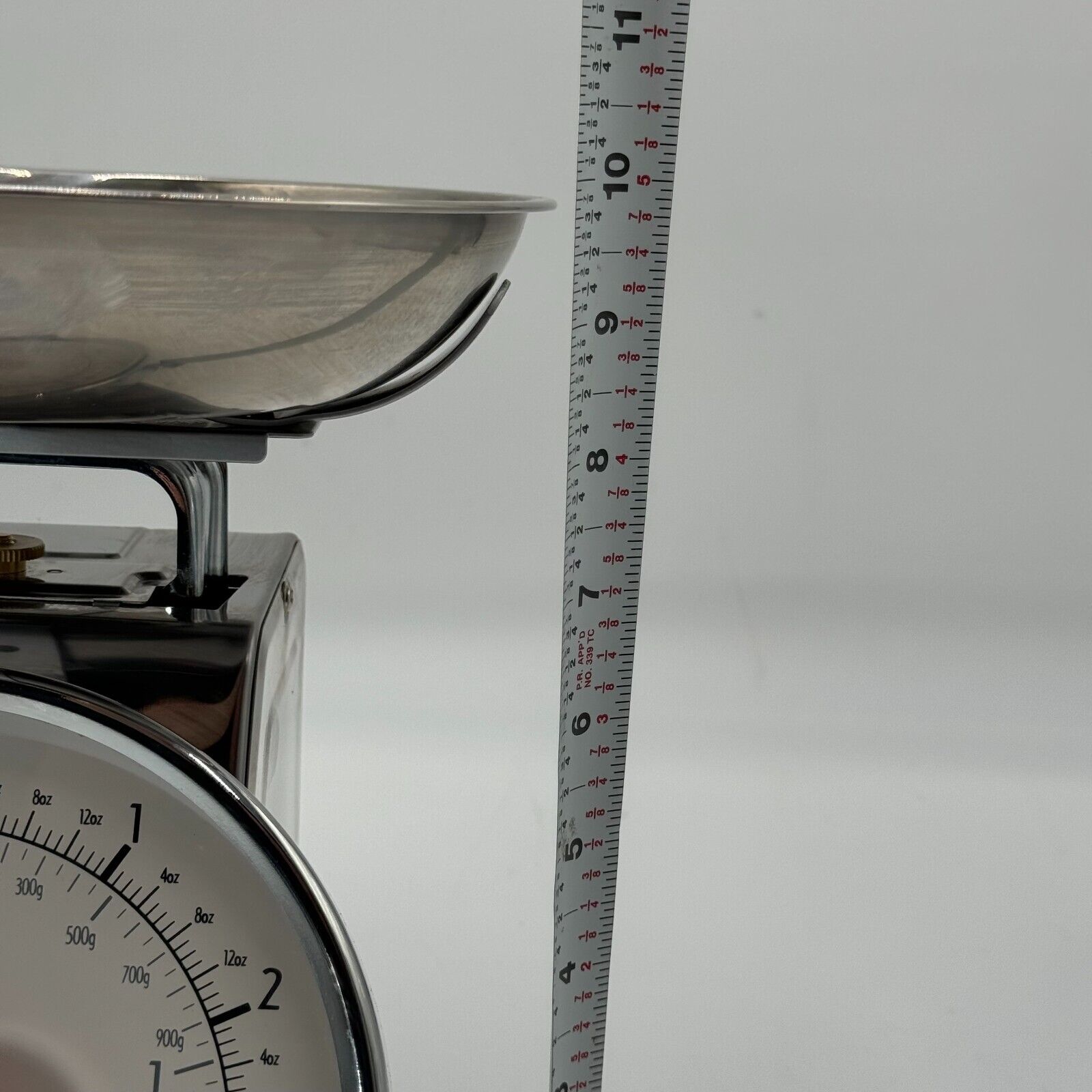 Taylor Scale Weighs up to 11 lbs Measures in Grams and Ounces Mechanical Retro