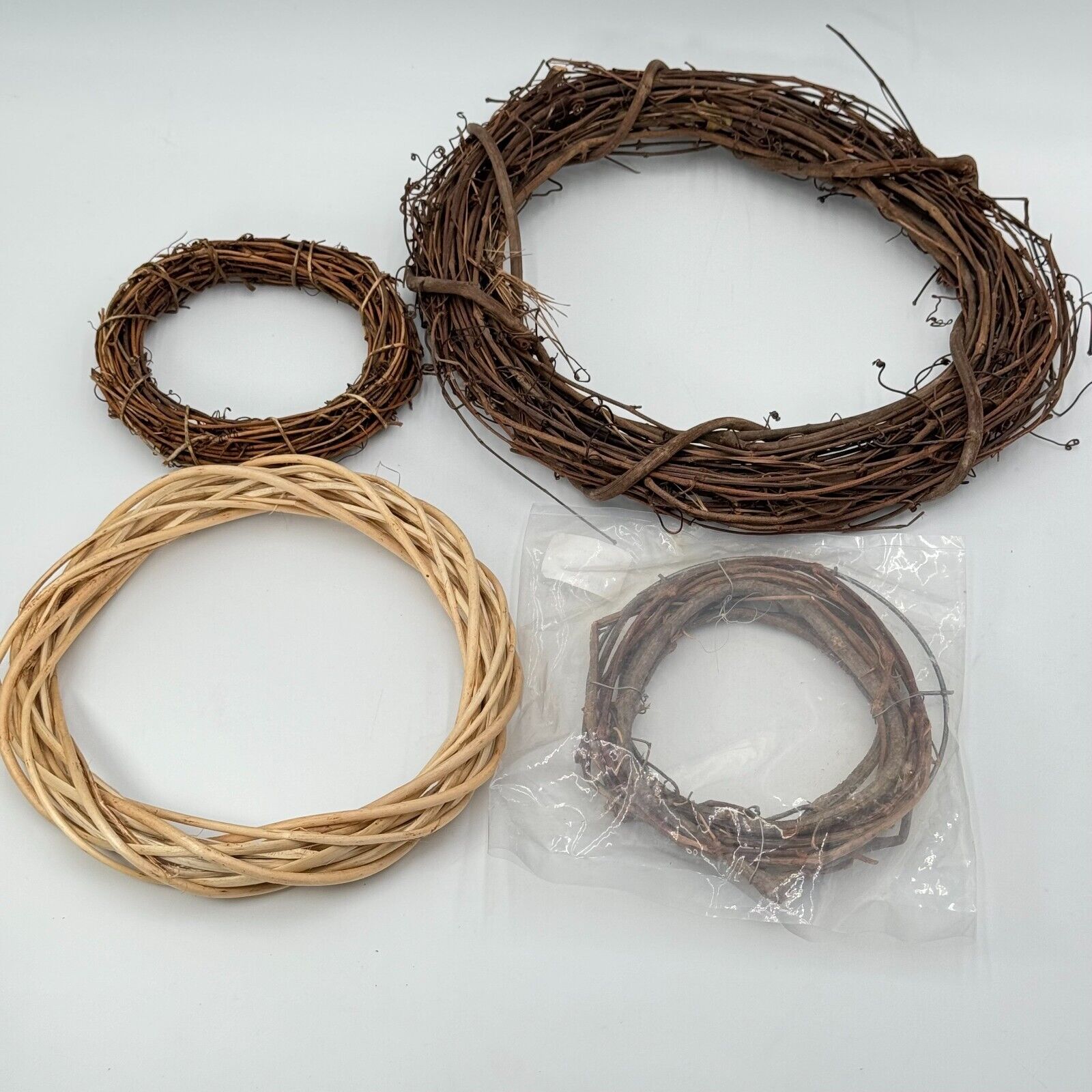 Set of 4 Assorted Plain Grapevine Wreaths 6-13in Art Holiday Craft Wall Decor