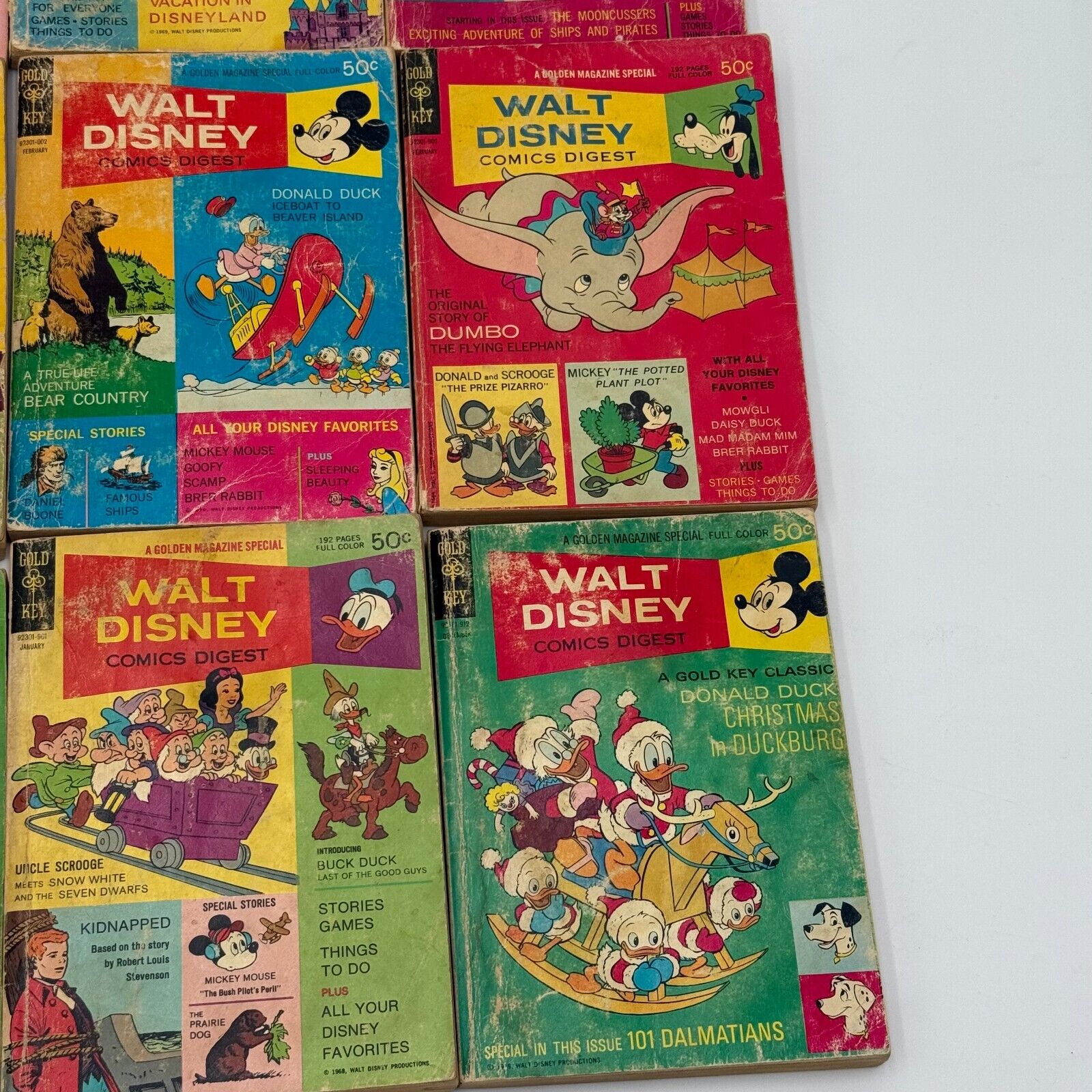 Lot of 34 Vintage Walt Disney Comics Digest Books Collection - US CLASSIC COMICS