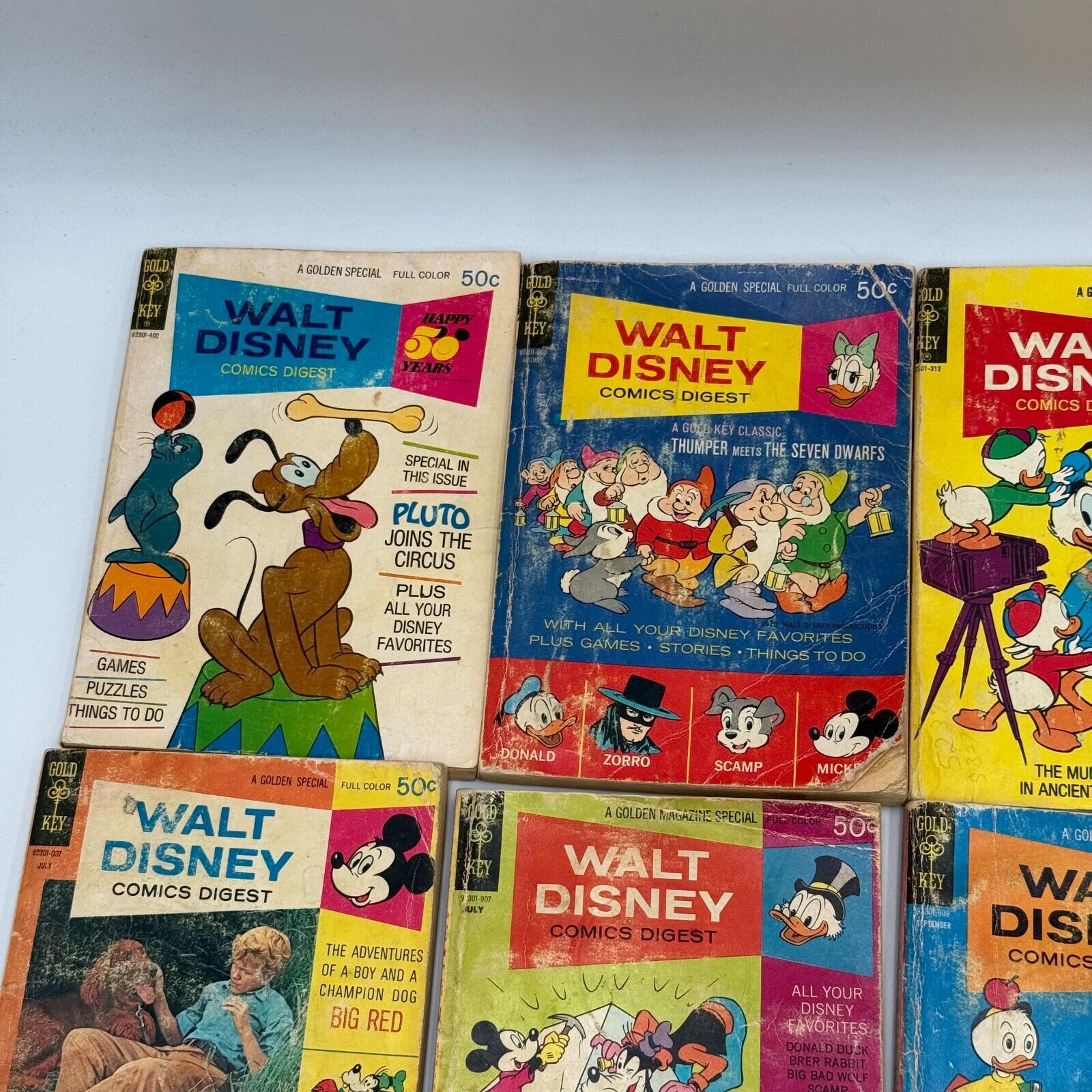 Lot of 34 Vintage Walt Disney Comics Digest Books Collection - US CLASSIC COMICS