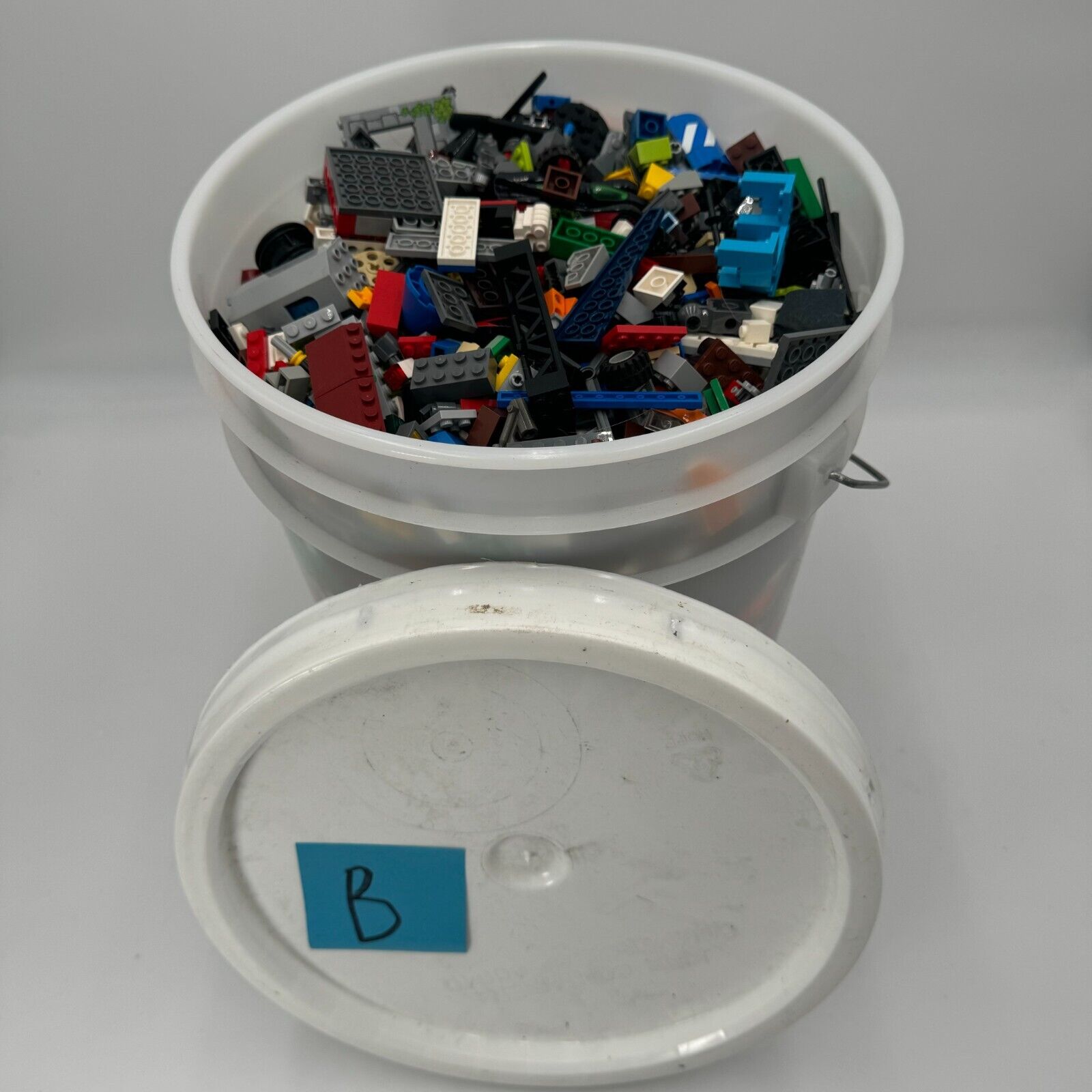 14 Pounds 5gal Bulk Legos Building Bricks Assorted Parts Colors Figures Vehicles