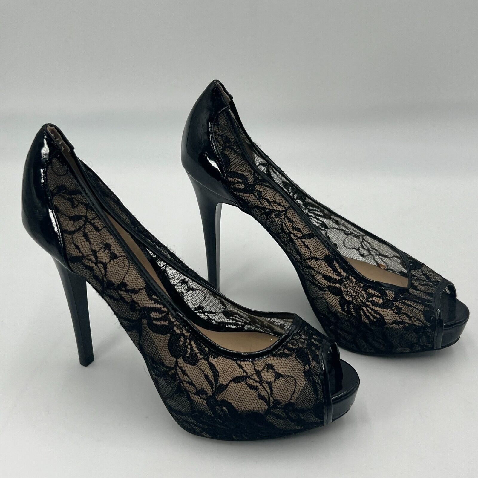 Guess Gaminata Black Lace Faux Patent Leather Peep Toe Platform Stiletto Sz  7.5