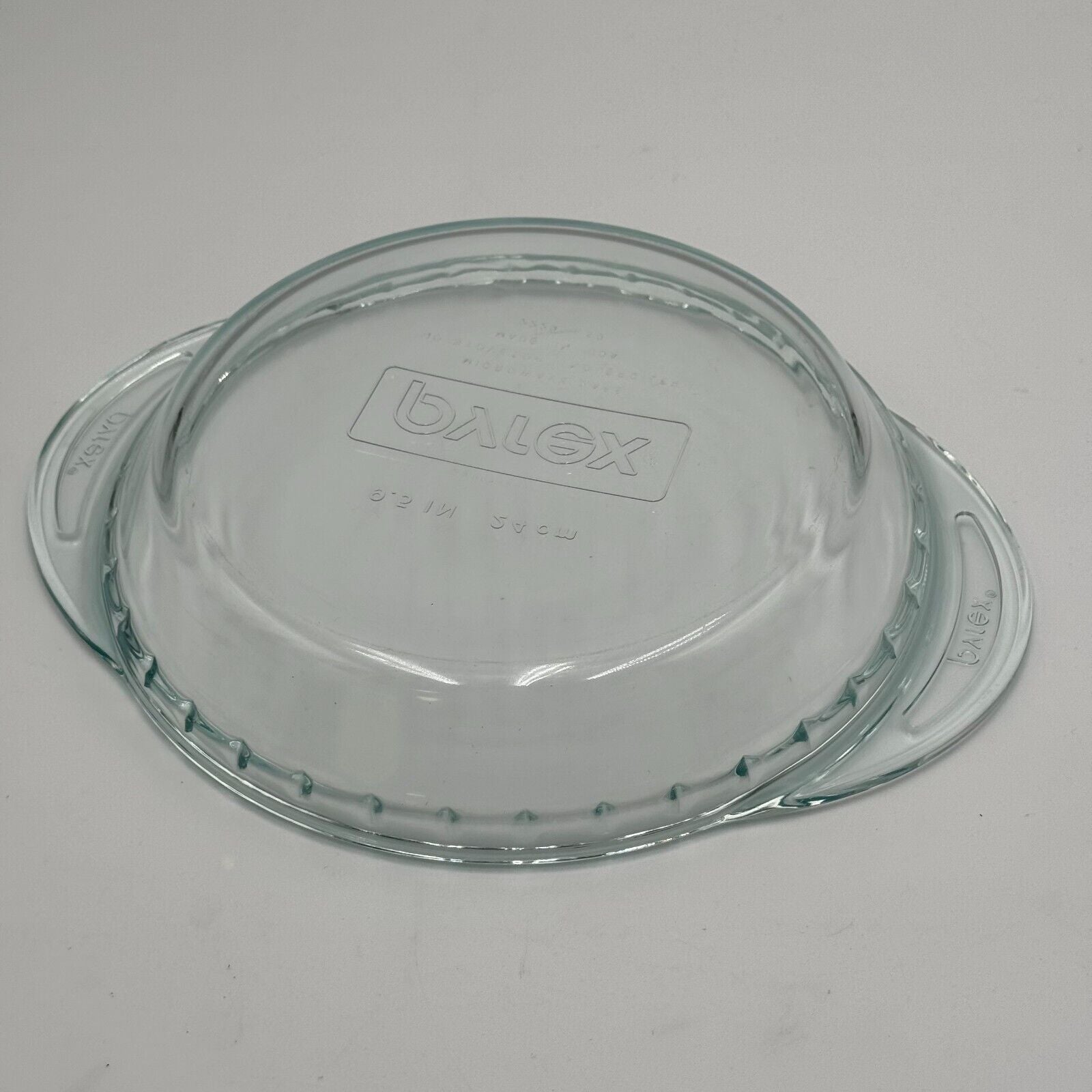 Vintage 9.5” PYREX Deep Dish Pie Plate Fluted & Scalloped Edges w/ Handles #2229