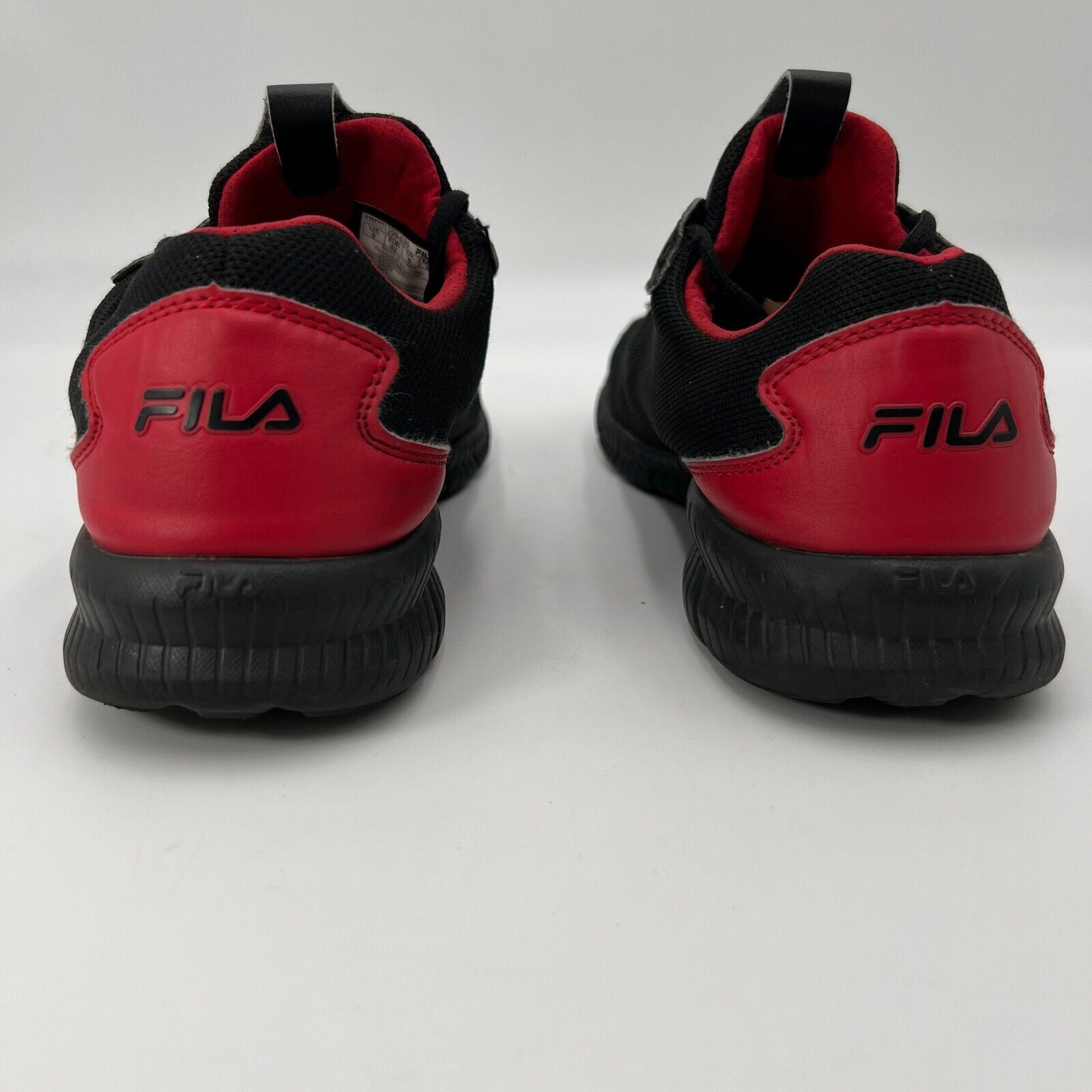 Fila Rare Red Black Oxidation Sneakers Athletic Laced Running Shoe Mens Size 9
