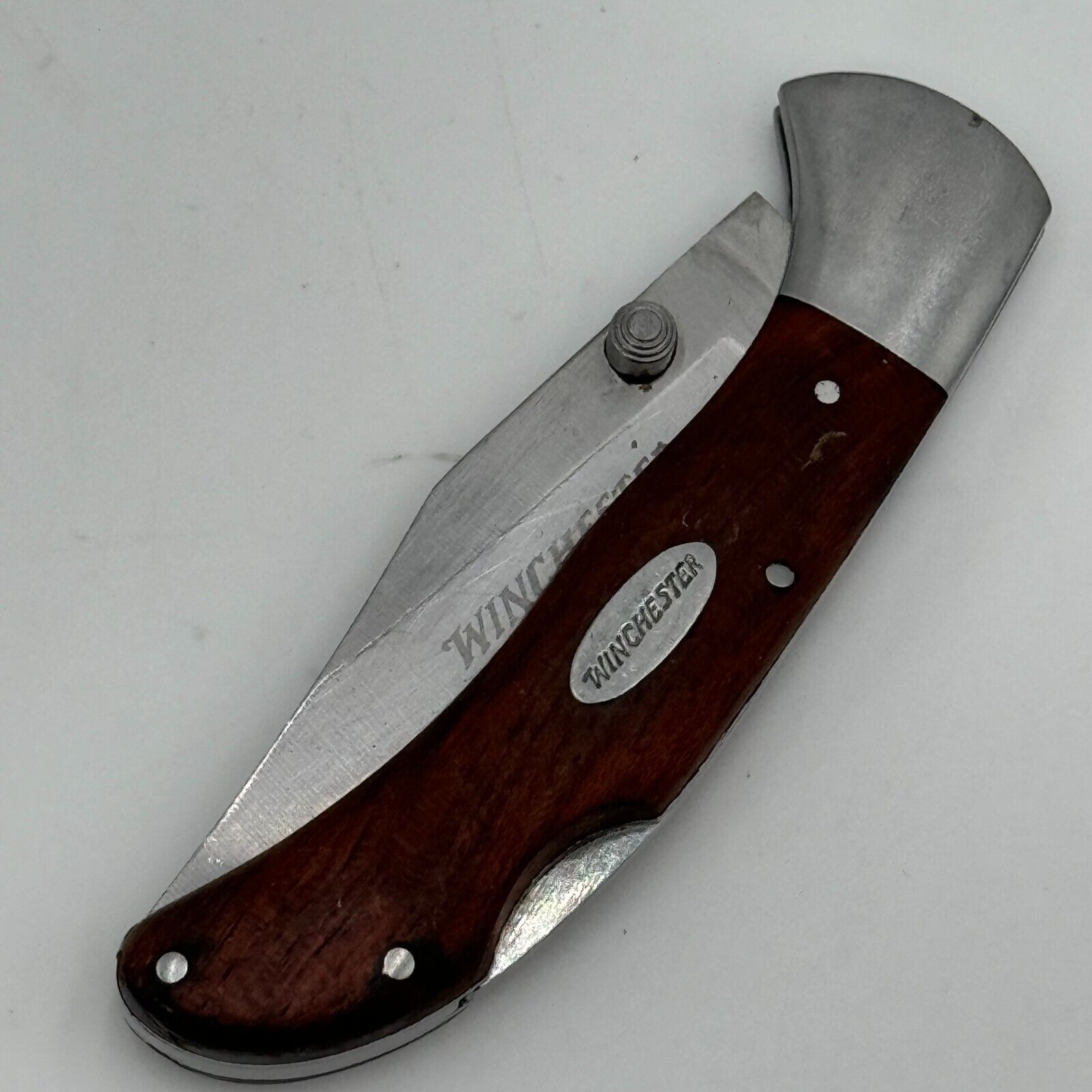 Winchester Rich Grain Wood Handles Folding Blade Everyday Carry Pocket Knife