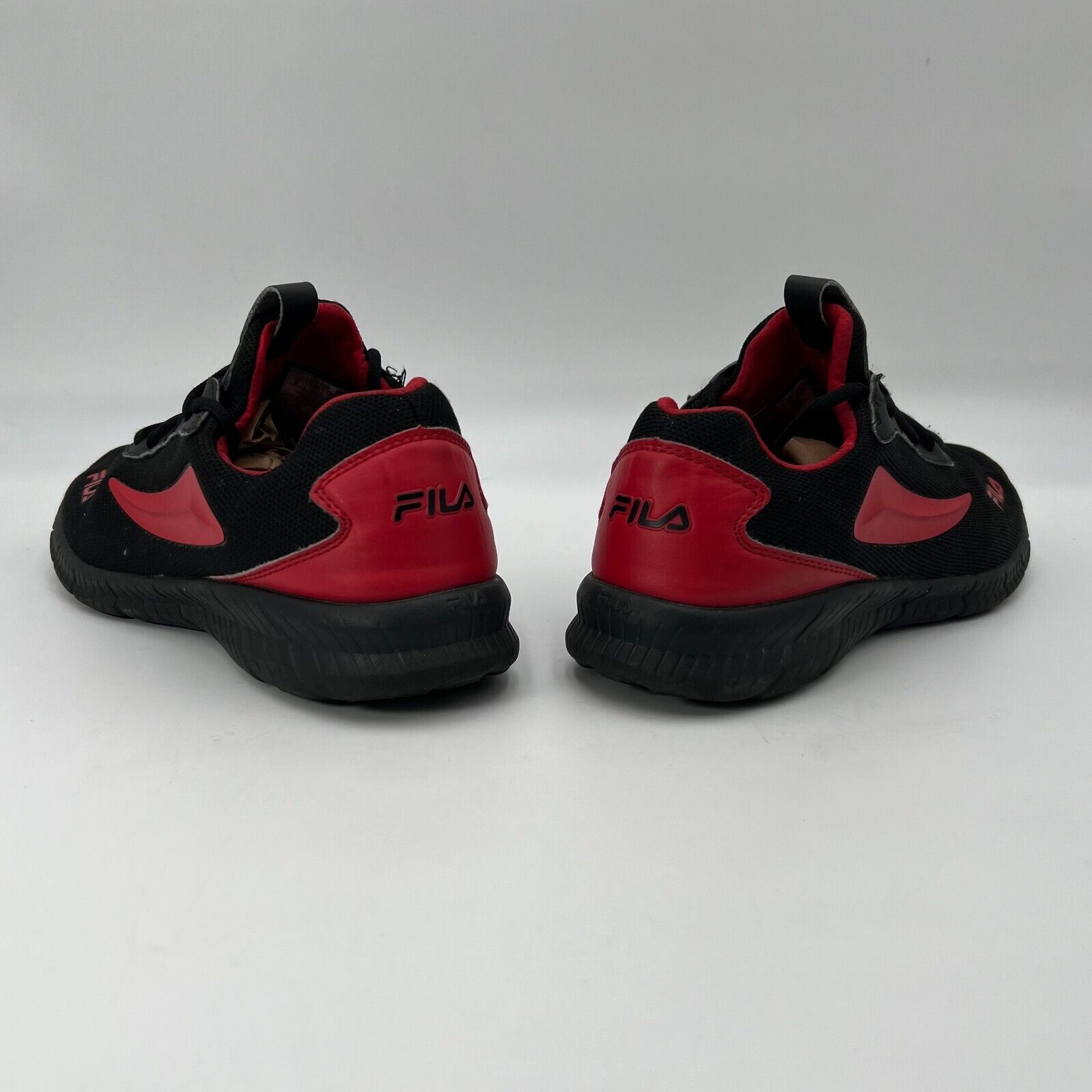 Fila Rare Red Black Oxidation Sneakers Athletic Laced Running Shoe Mens Size 9