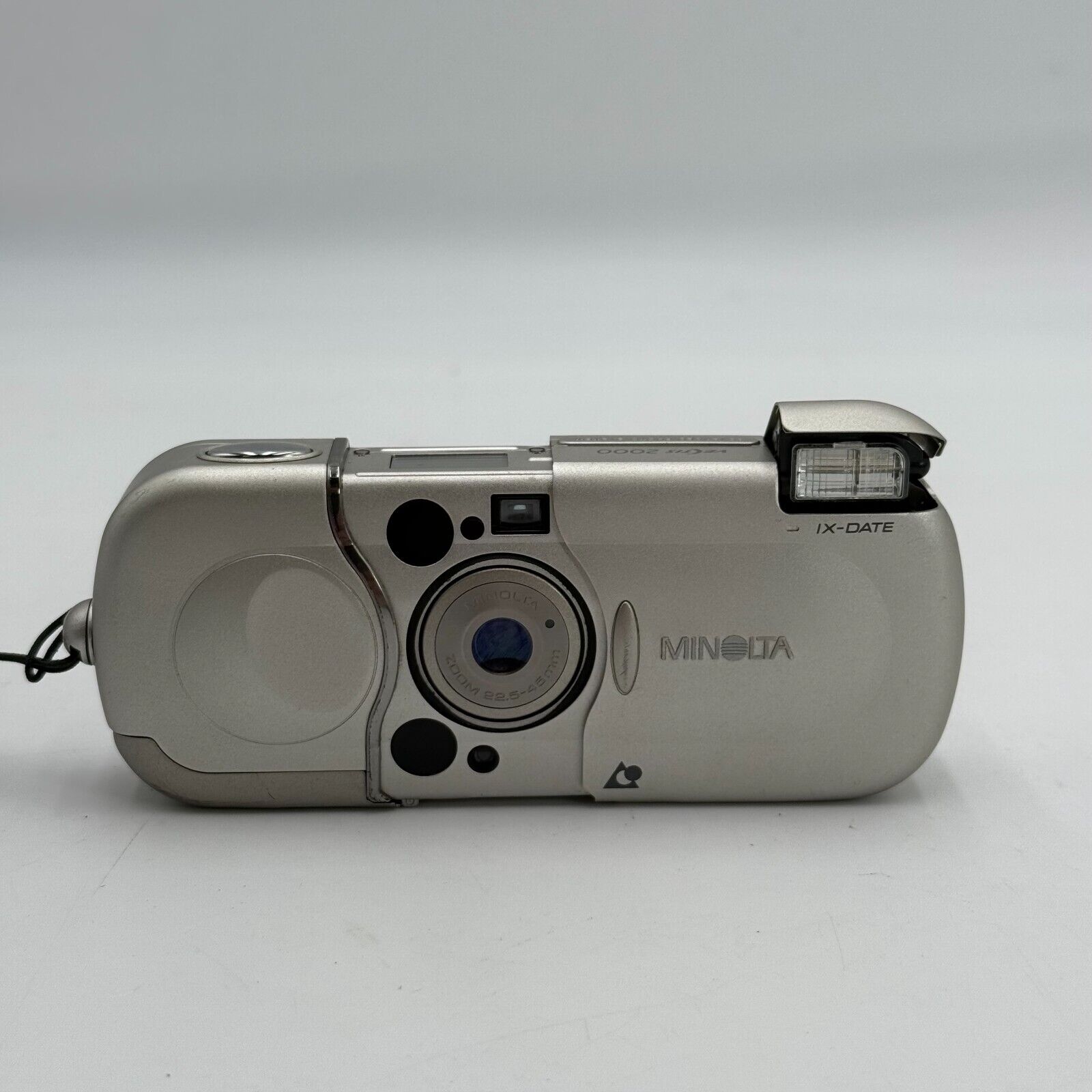 Minolta Vectis 2000 IX Date zoom 22.5 - 45 MM APS Camera & Leather Case