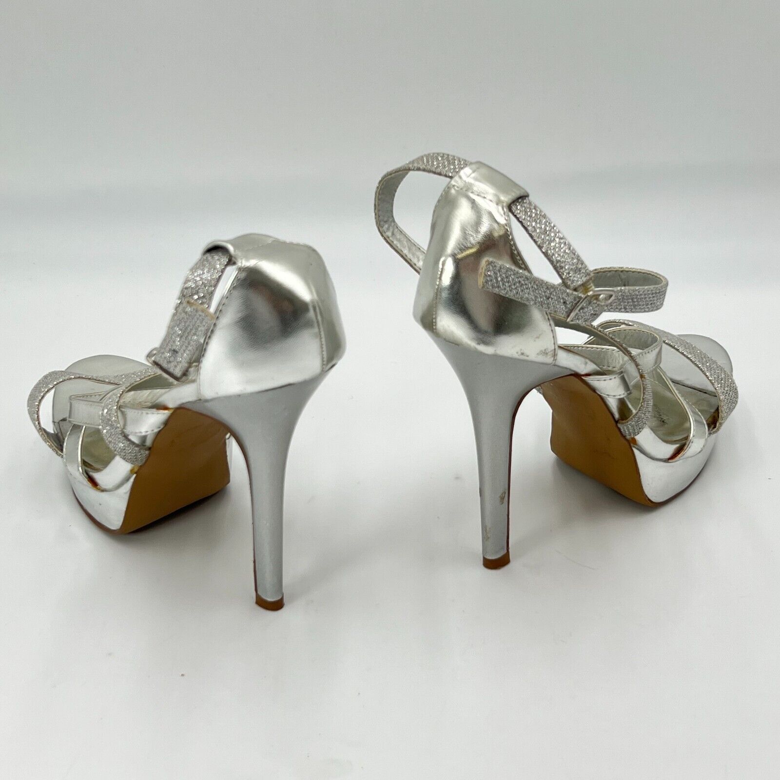 DEB 5 Inch Heels Platform Sandle Silver with Jewels Adjustable Buckle Womens Siz