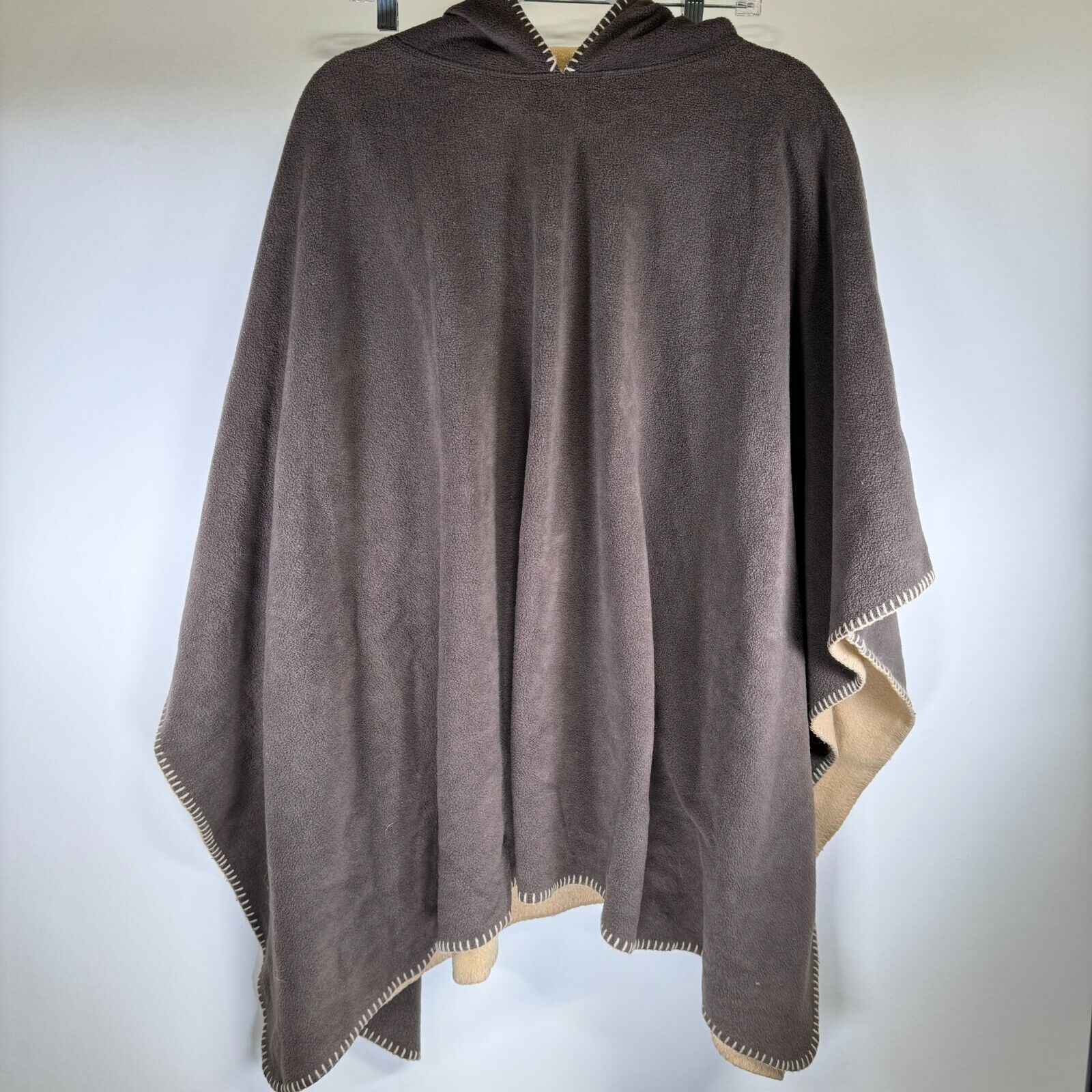 Fleece Poncho Unisex One Size 45W x 30L Brown Tan Pull over Hooded Soft Warm