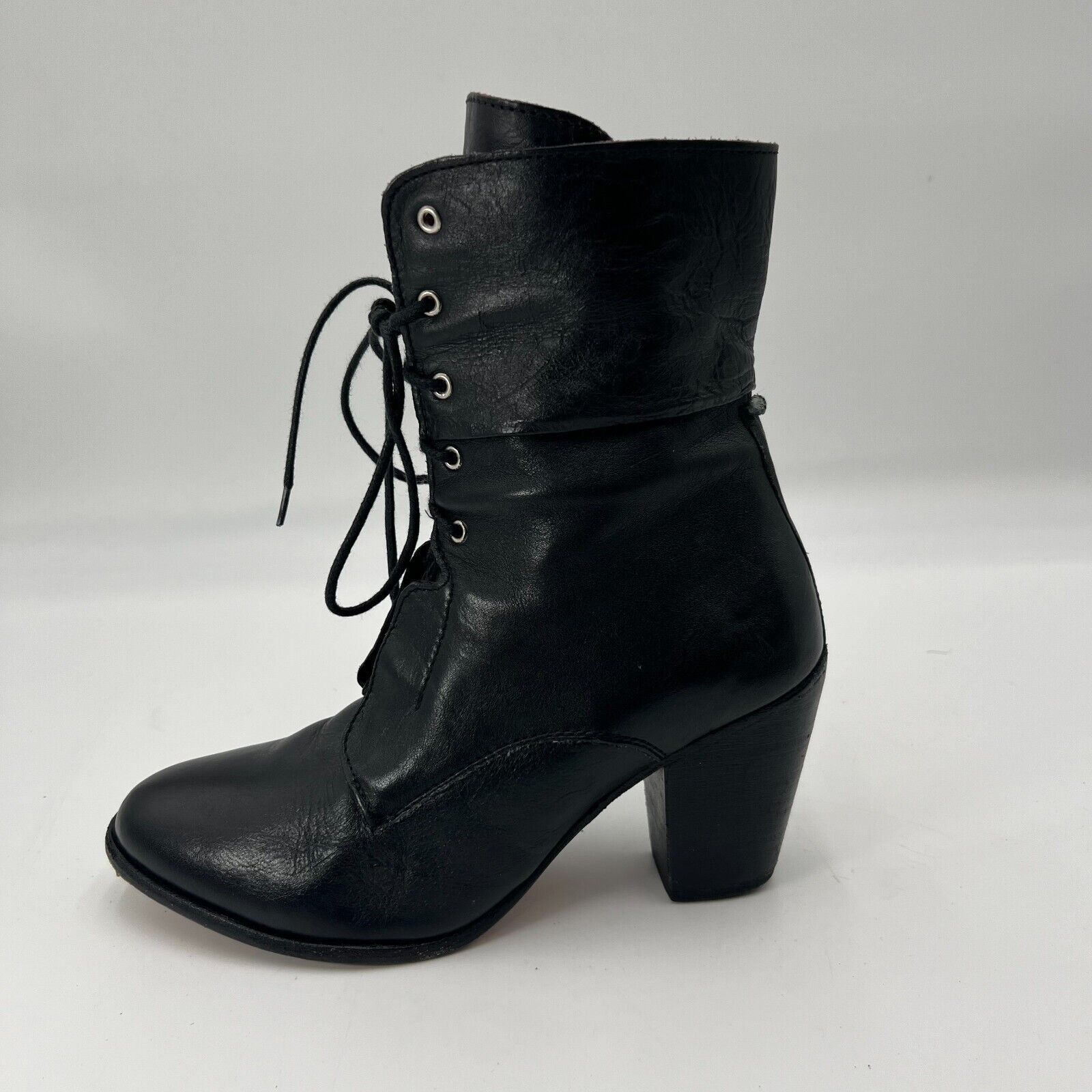 Zigi Soho Coraline Black Leather Lace Up Ankle Boots 3 inch Heel Womens Size 8M