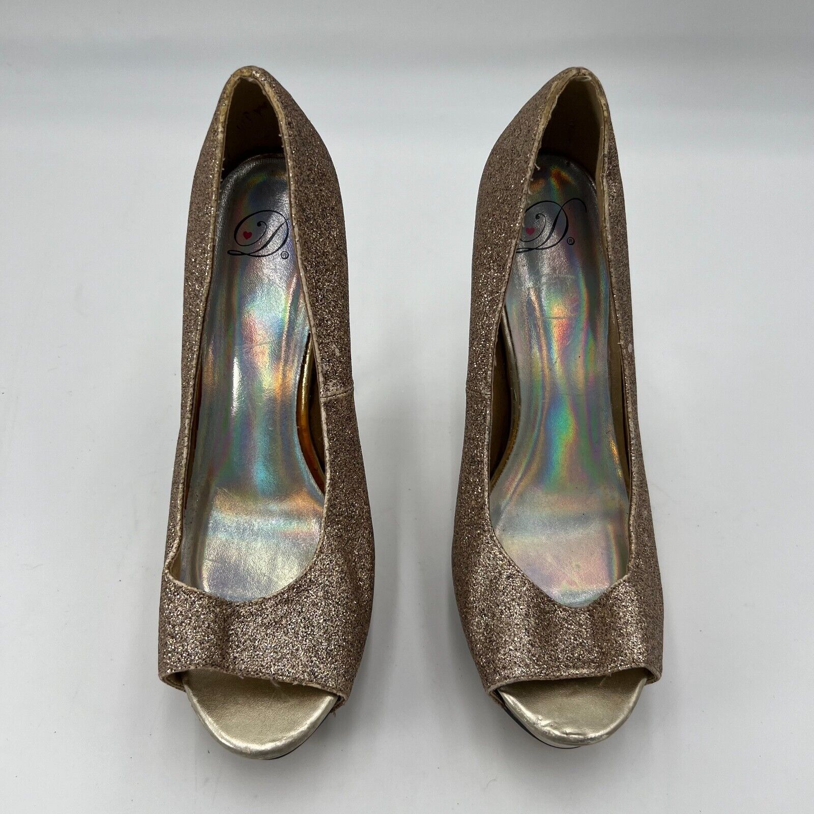 D brand Heart Gold Glitter Open Toe Pumps 5.5 inch Stiletto Heel Womens Size 8