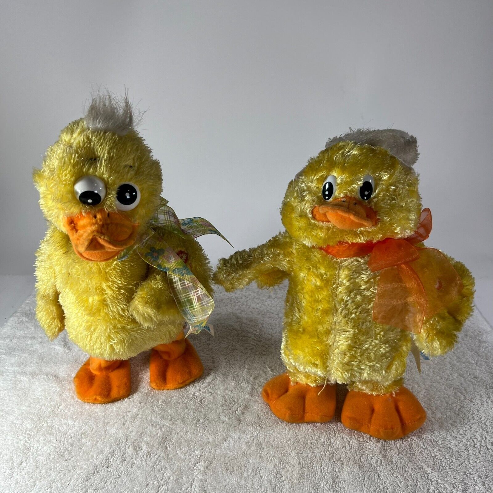 Kids Of American Corp. Vintage Electronic Singing Ducks Yellow - Set of 2 Dolls