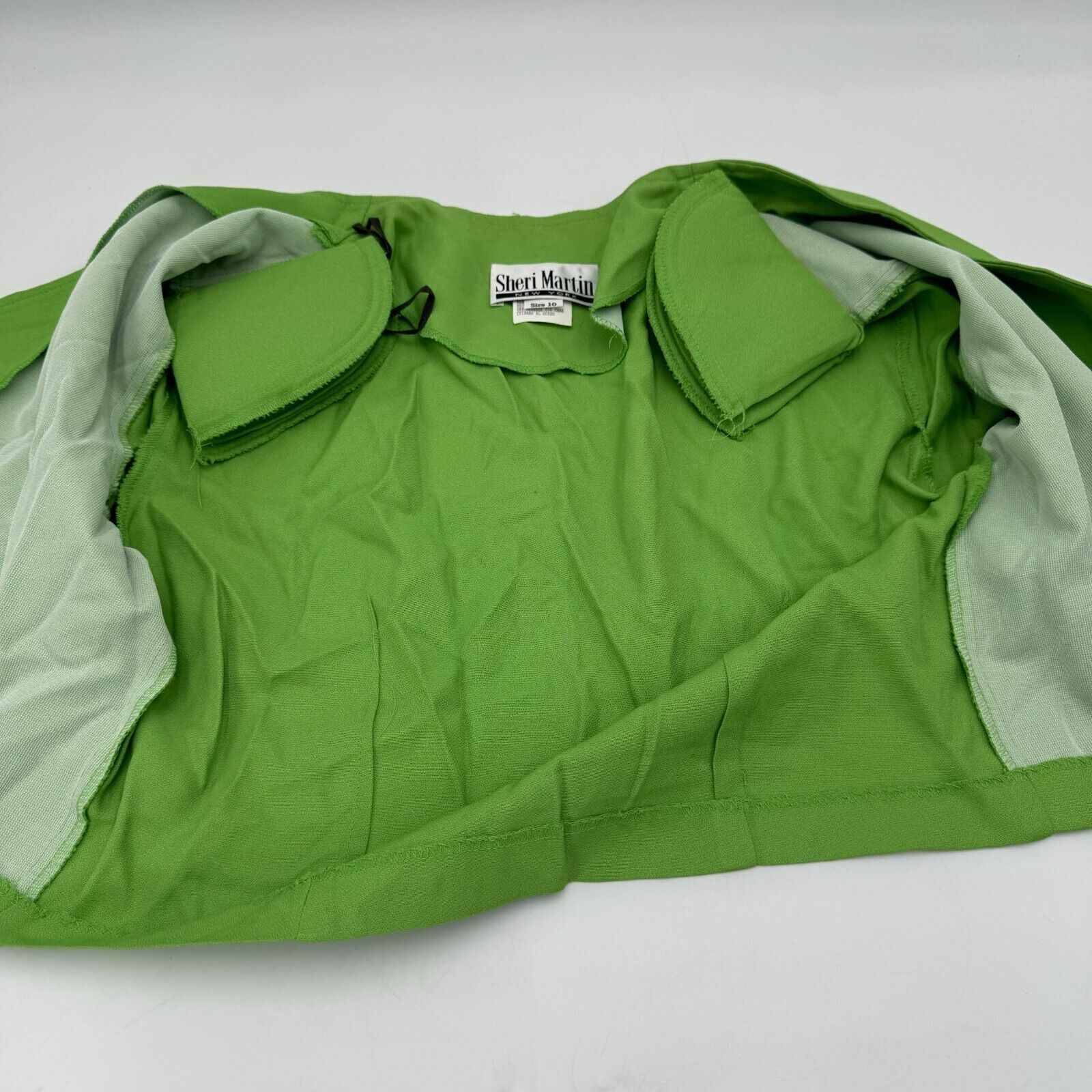 Sheri Martin Shoulder Pad Long Sleeve Zip Crop Top Jacket Womens Size 10 US NWT