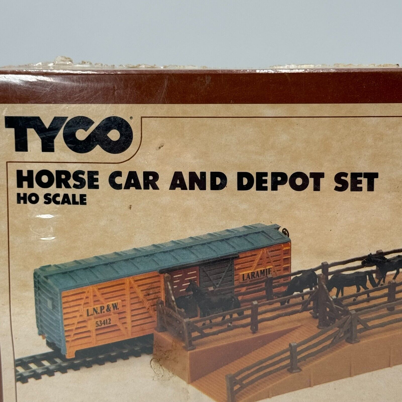 Vintage TYCO Horse Car and Depot Set Decorated Model Train Kit HO Scale New
