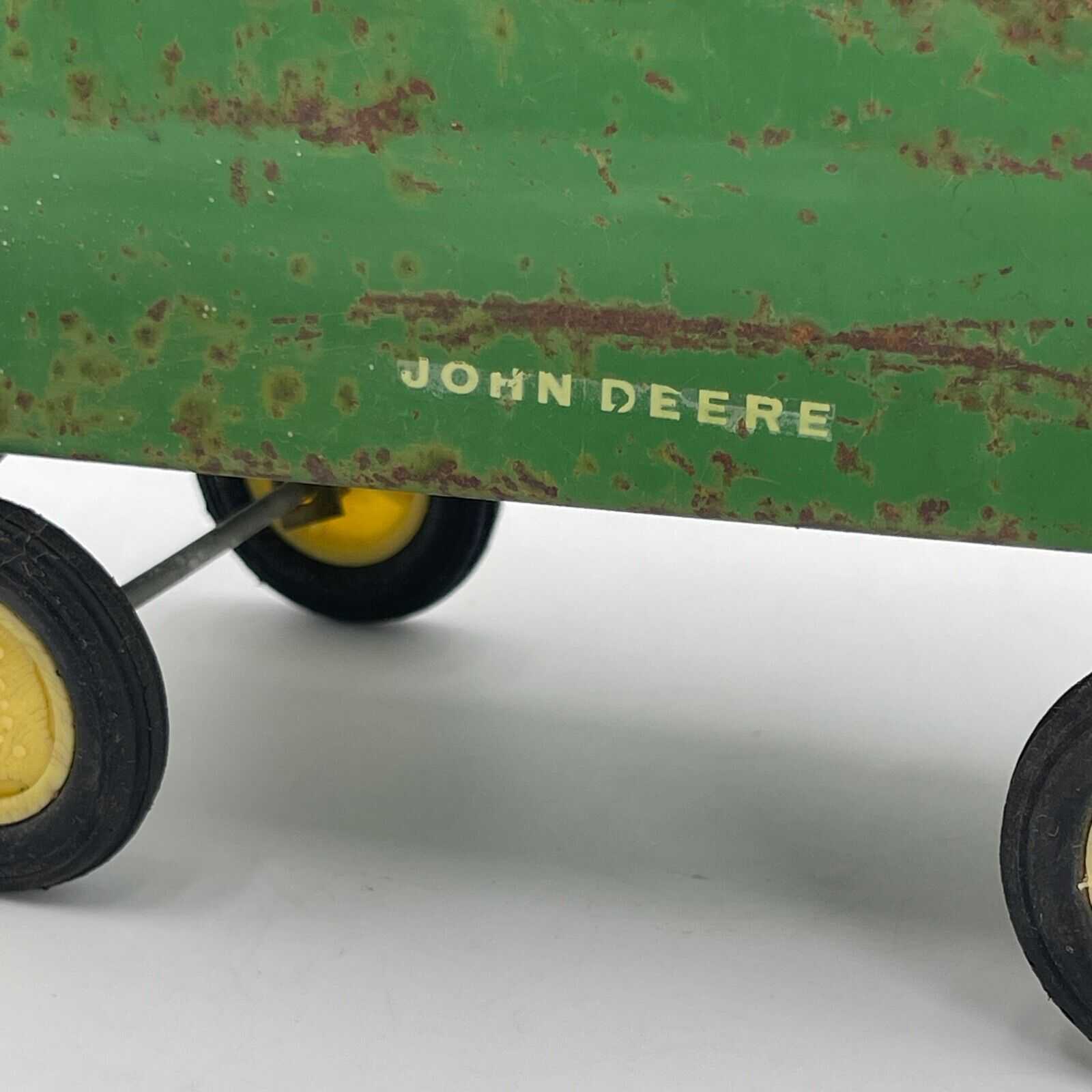 AGED Toy Vintage John Deere Farm Tractor Flare Side Wagon 1:16