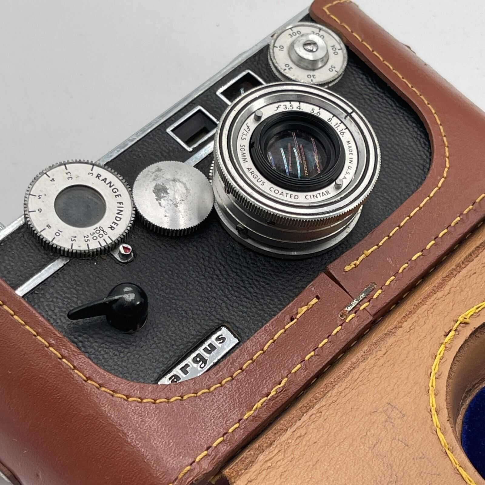 Argus Rangefinder C-Series 35mm Film Camera 50mm f/3.5 Lens W/ Leather Case