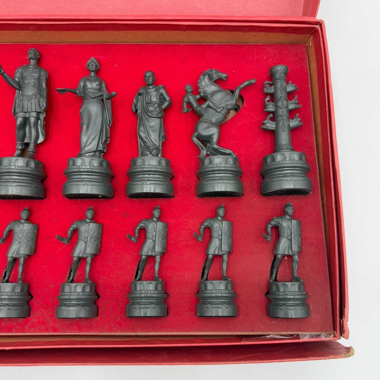 Classic Games Chess Set Ancient Rome 264 BC - 16 AD Collectors Series Edition