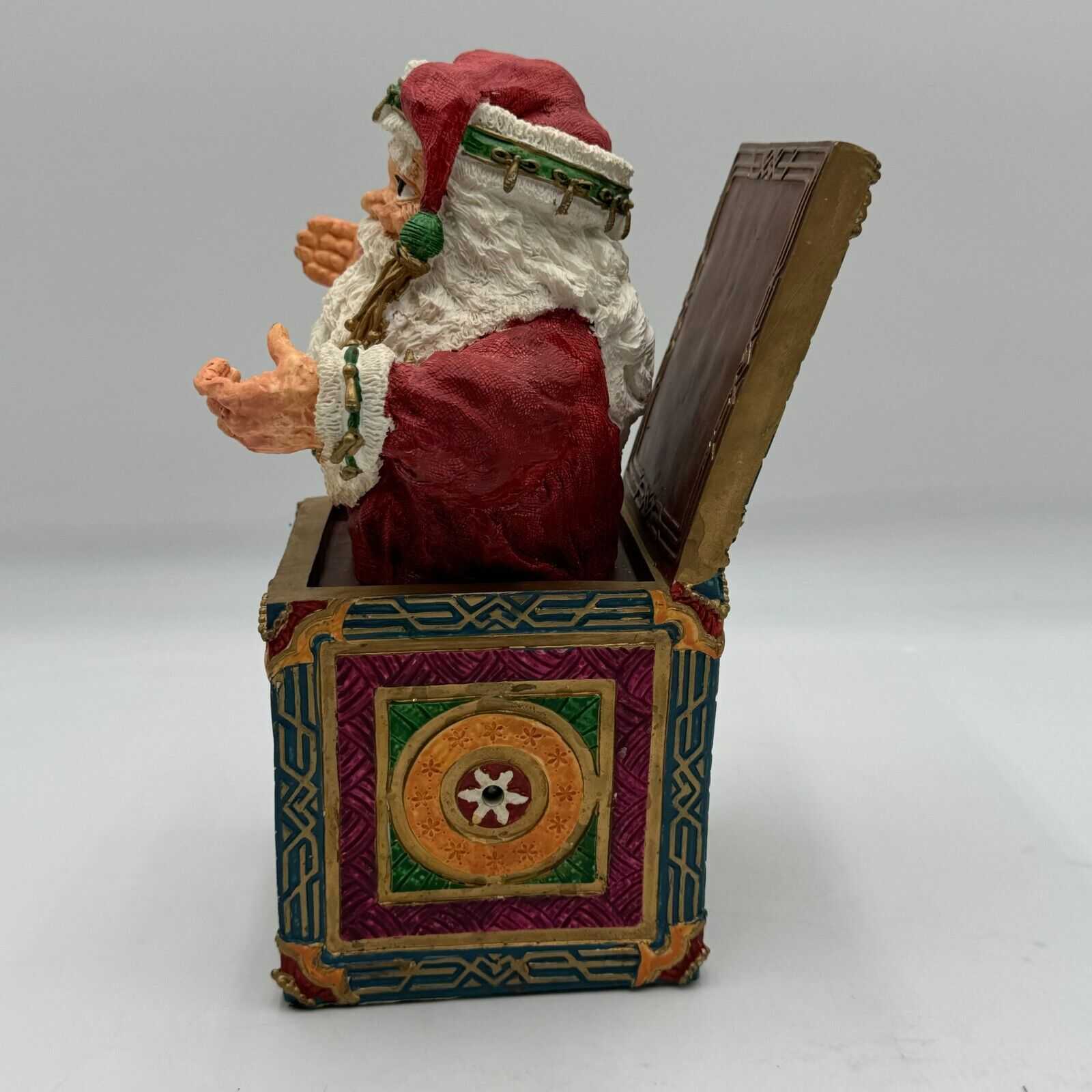 HOUSE OF LLOYD CHRISTMAS AROUND THE WORLD NICHOLAS MUSIC BOX SANTA 1994 WITH BOX